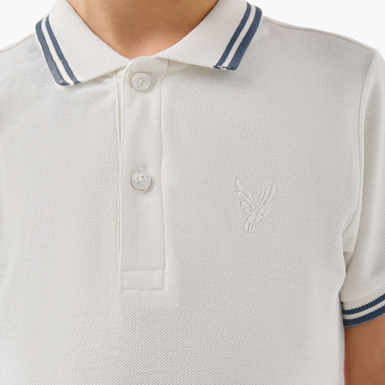 Juniors Collared Short Sleeves Polo T-shirt with Embroidery
