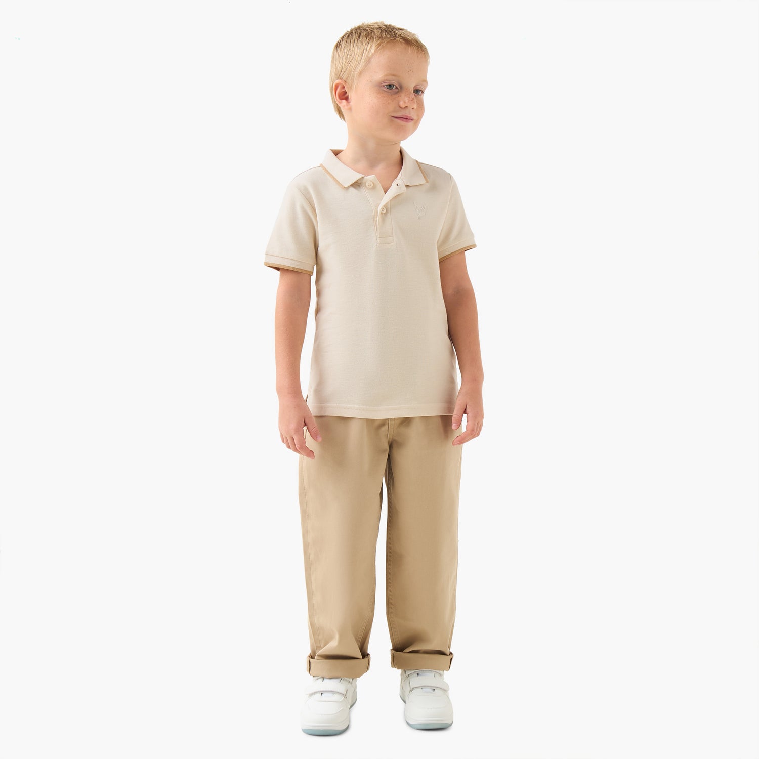Juniors Collared Short Sleeves T-shirt with Textured Design