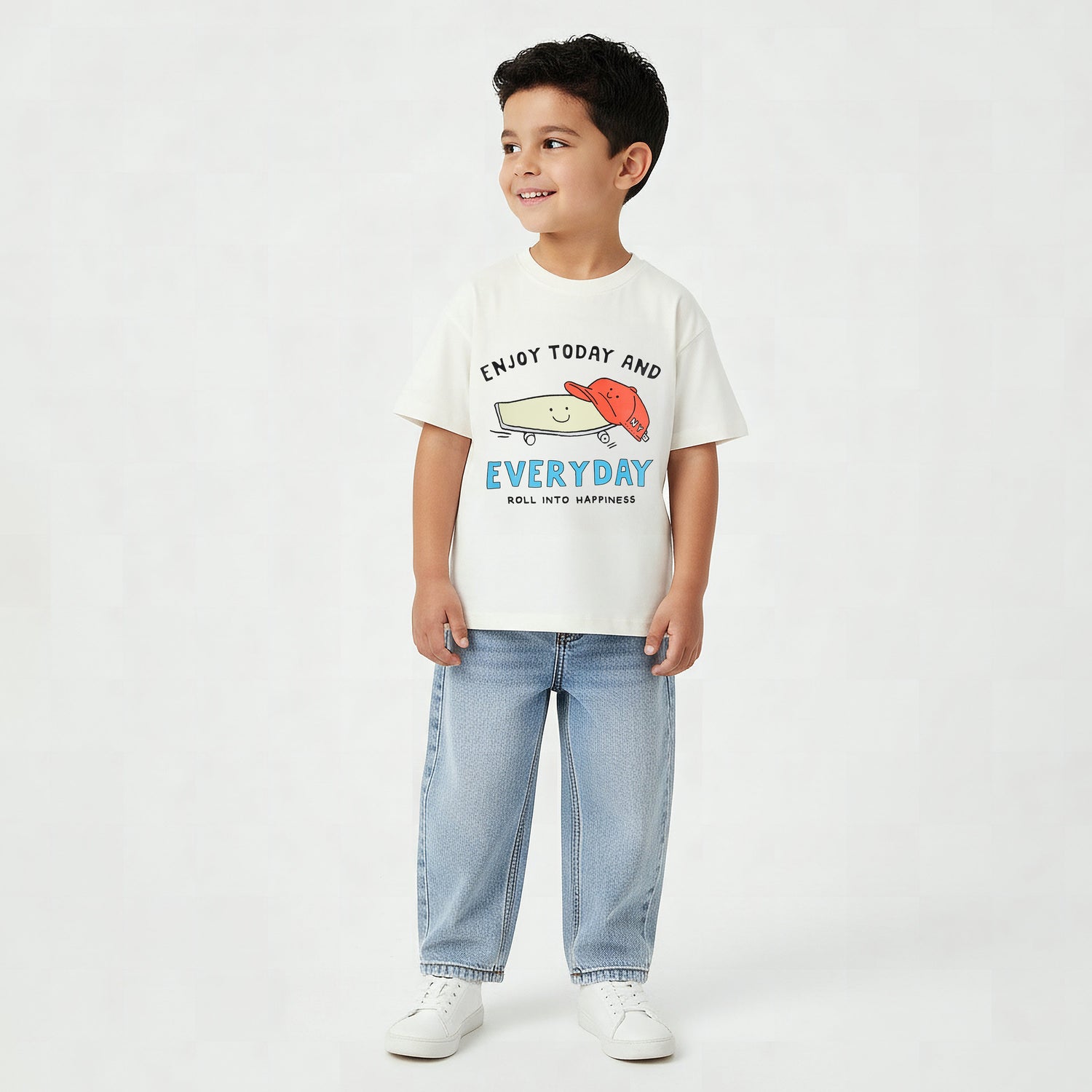 Juniors Crew Neck Short Sleeve T-shirt with Print