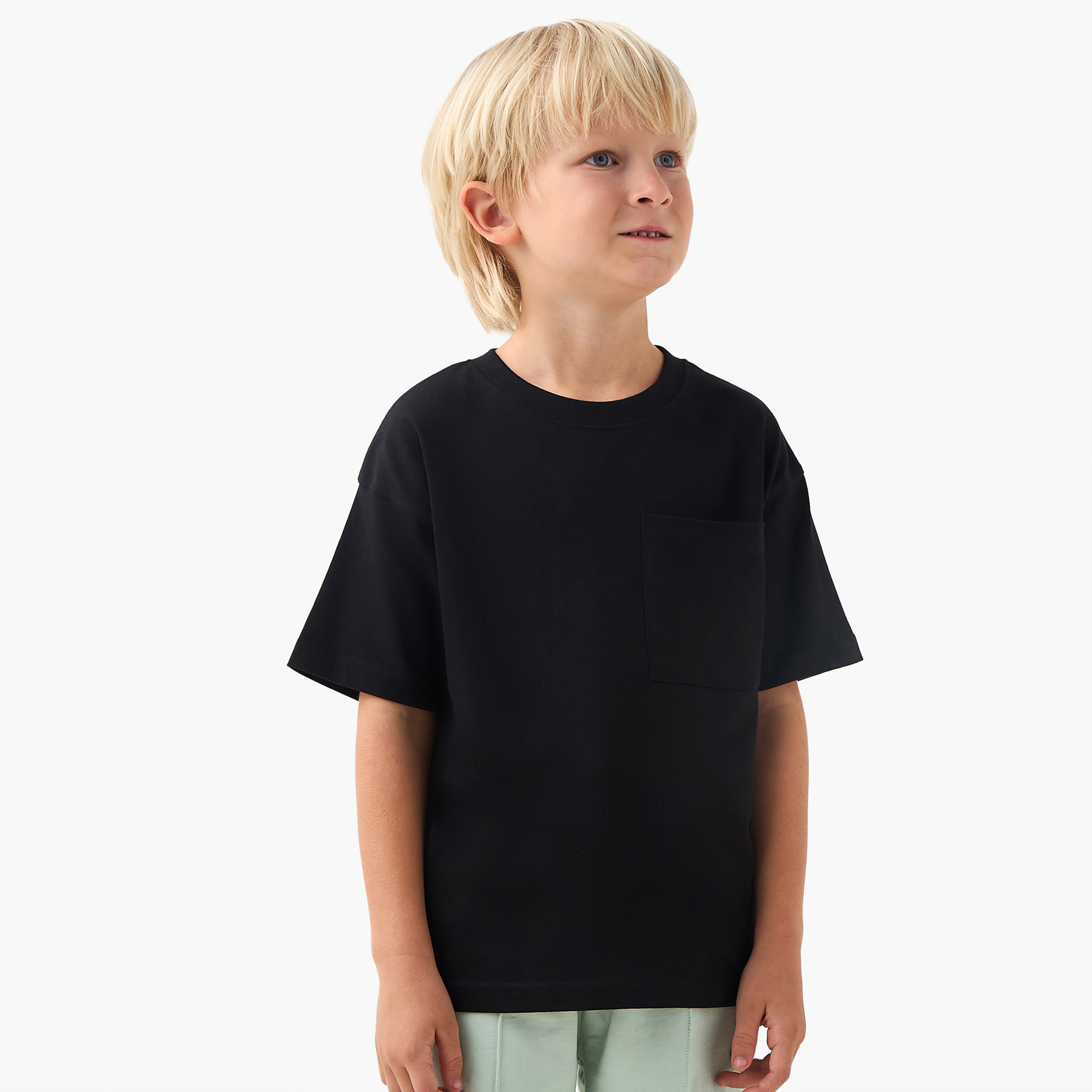 Juniors Crew Neck Short Sleeves T-shirt with Chest Pocket - Black / 1-2 yrs
