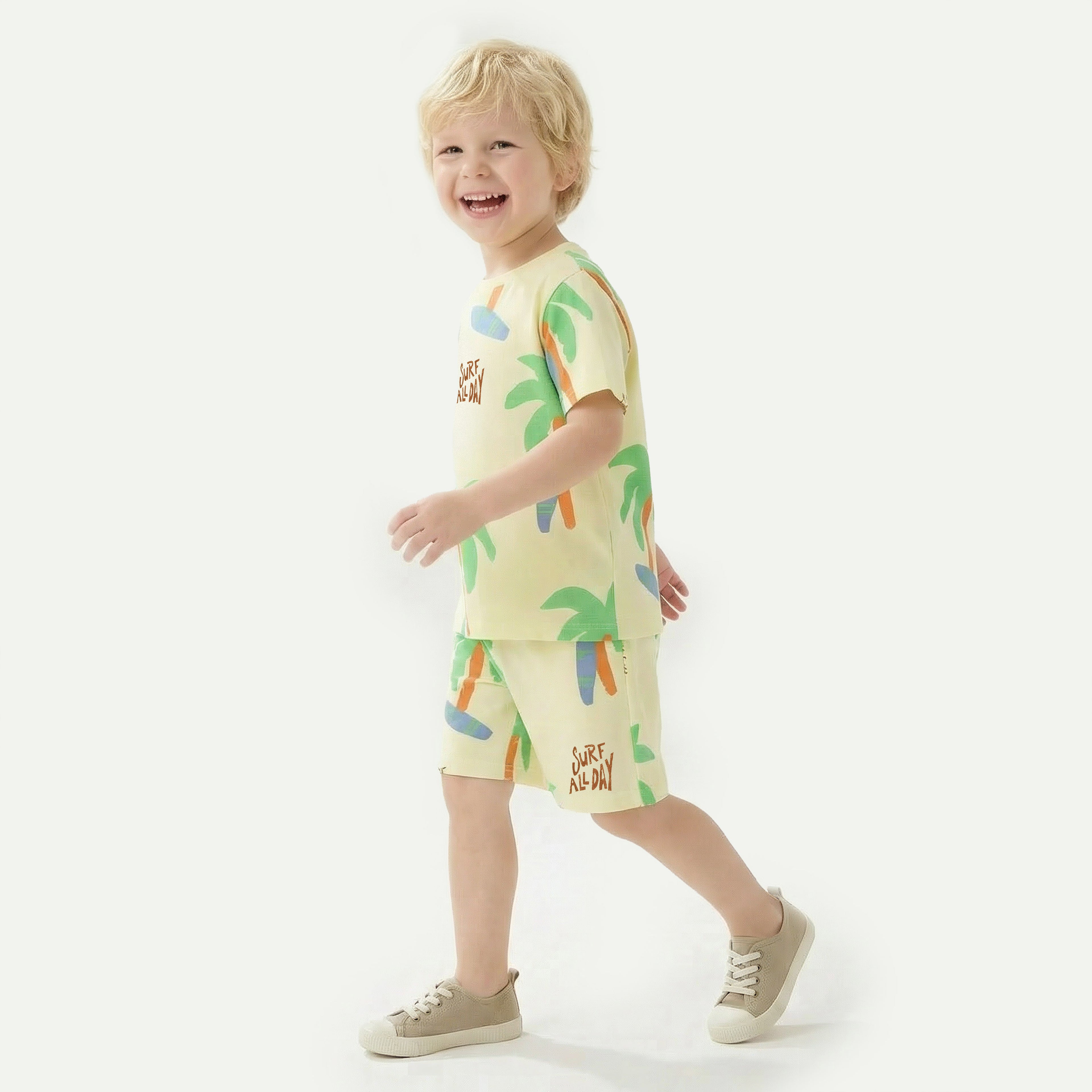 Juniors Crew Neck Short Sleeves T-shirt with Palm Tree Print