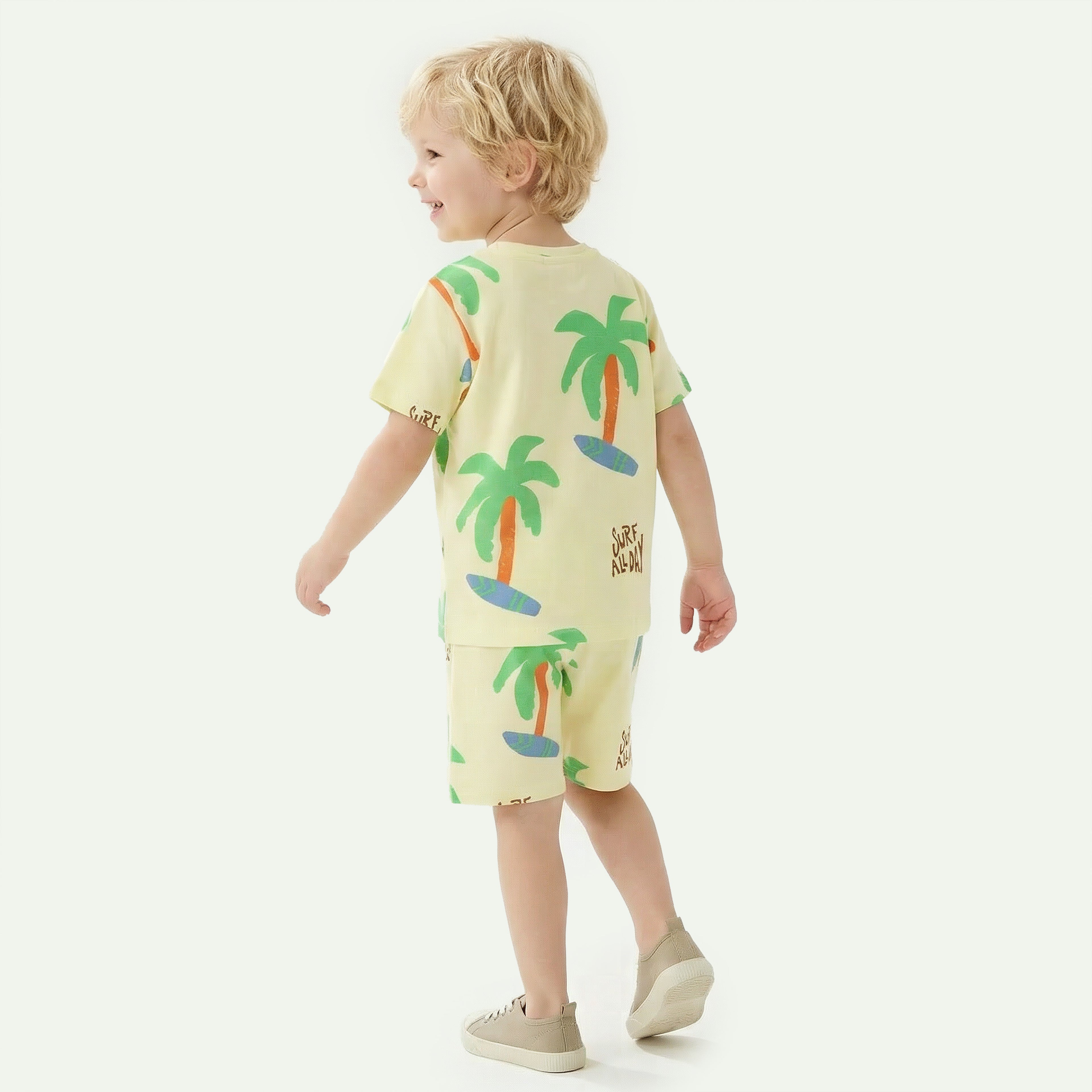Juniors Crew Neck Short Sleeves T-shirt with Palm Tree Print