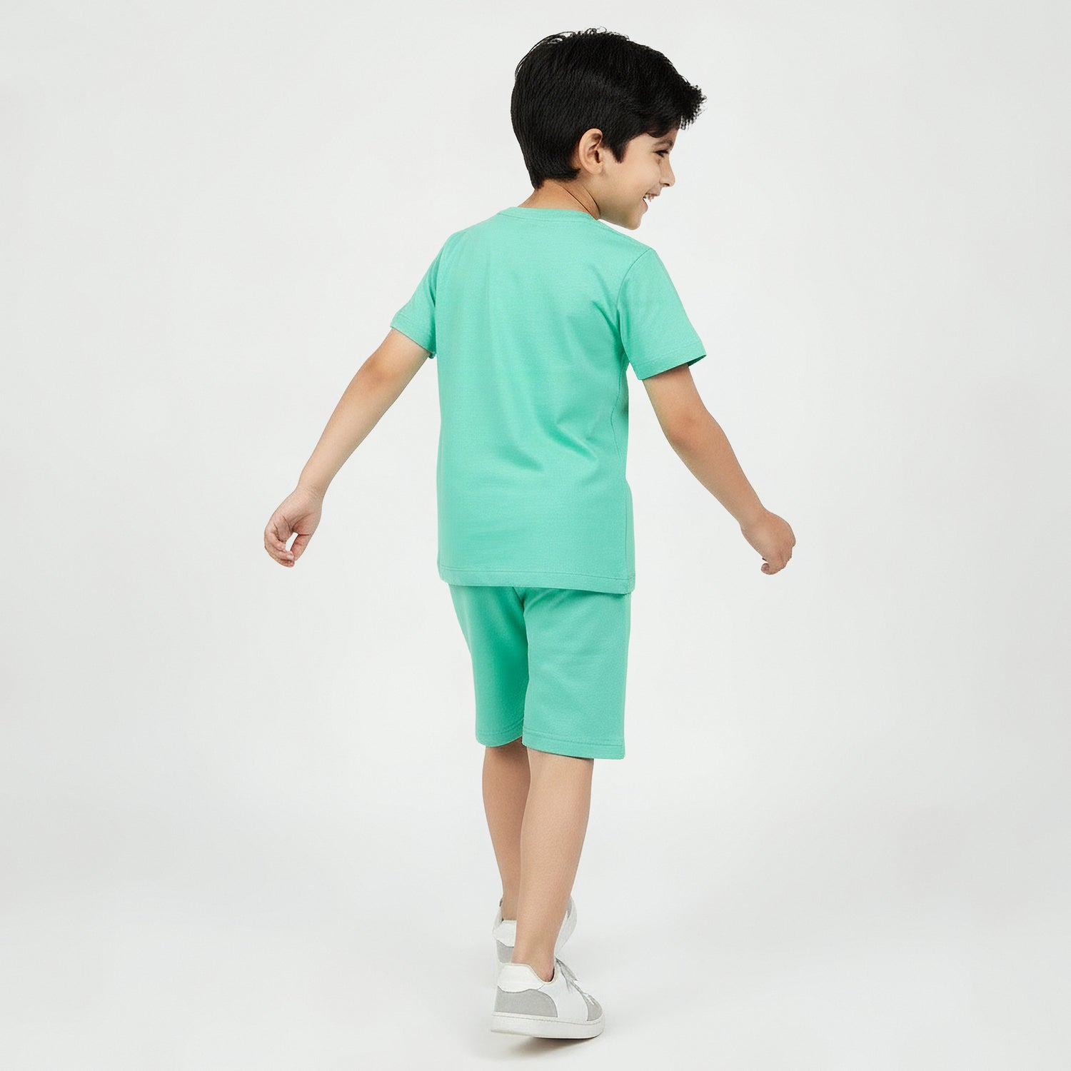 Juniors Crew Neck Short Sleeves T-shirt with Graphic Print