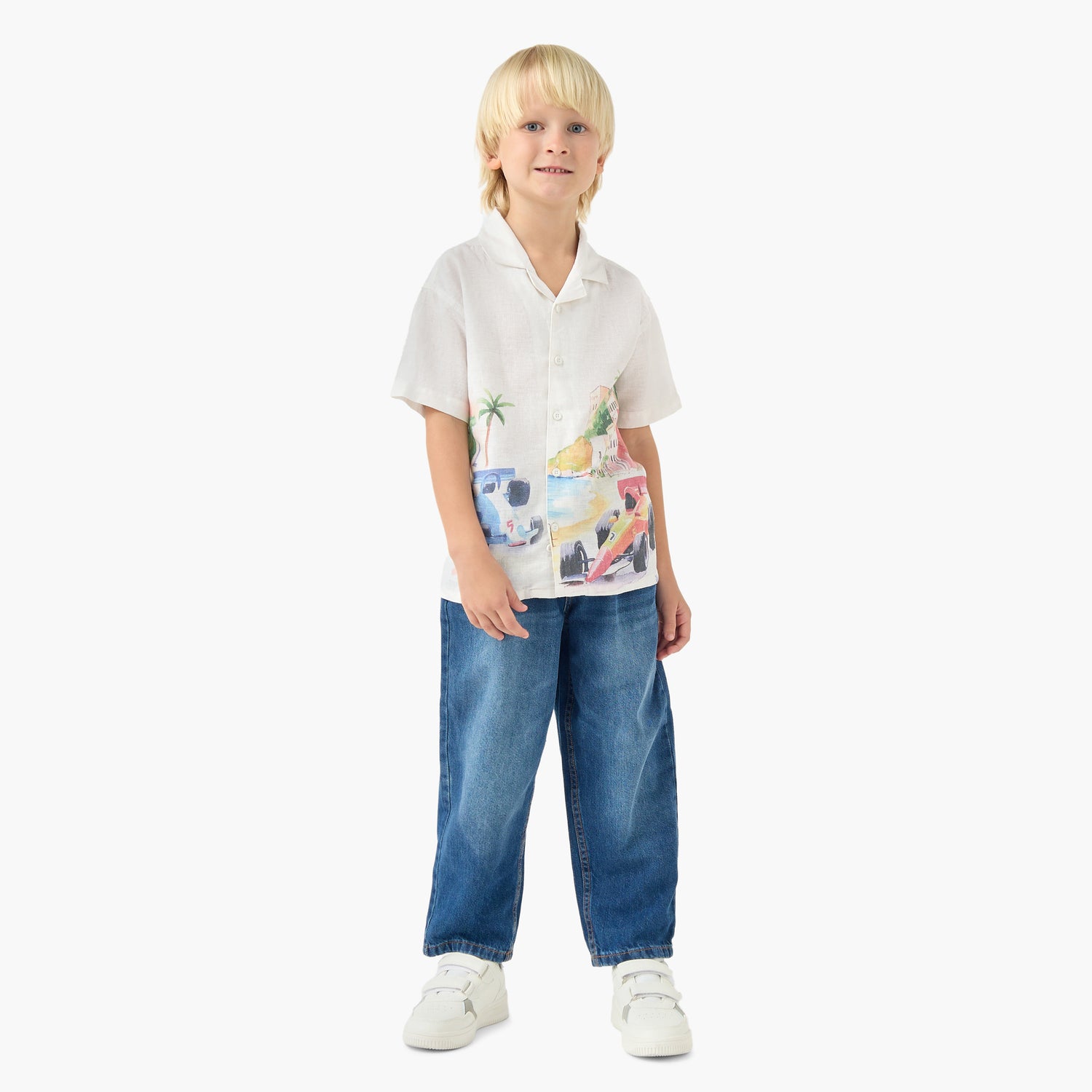 Juniors Short Sleeves Shirt with Graphic Print