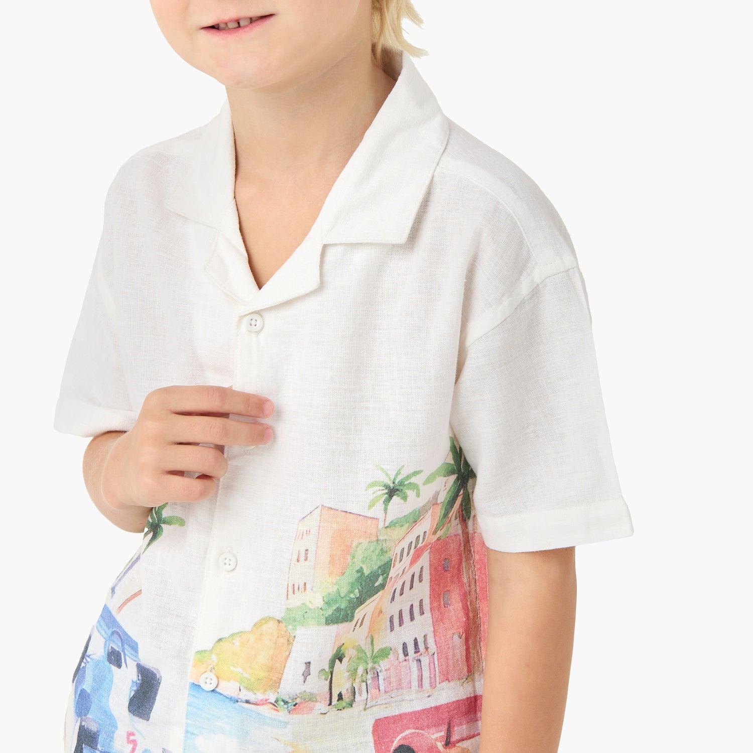 Juniors Short Sleeves Shirt with Graphic Print