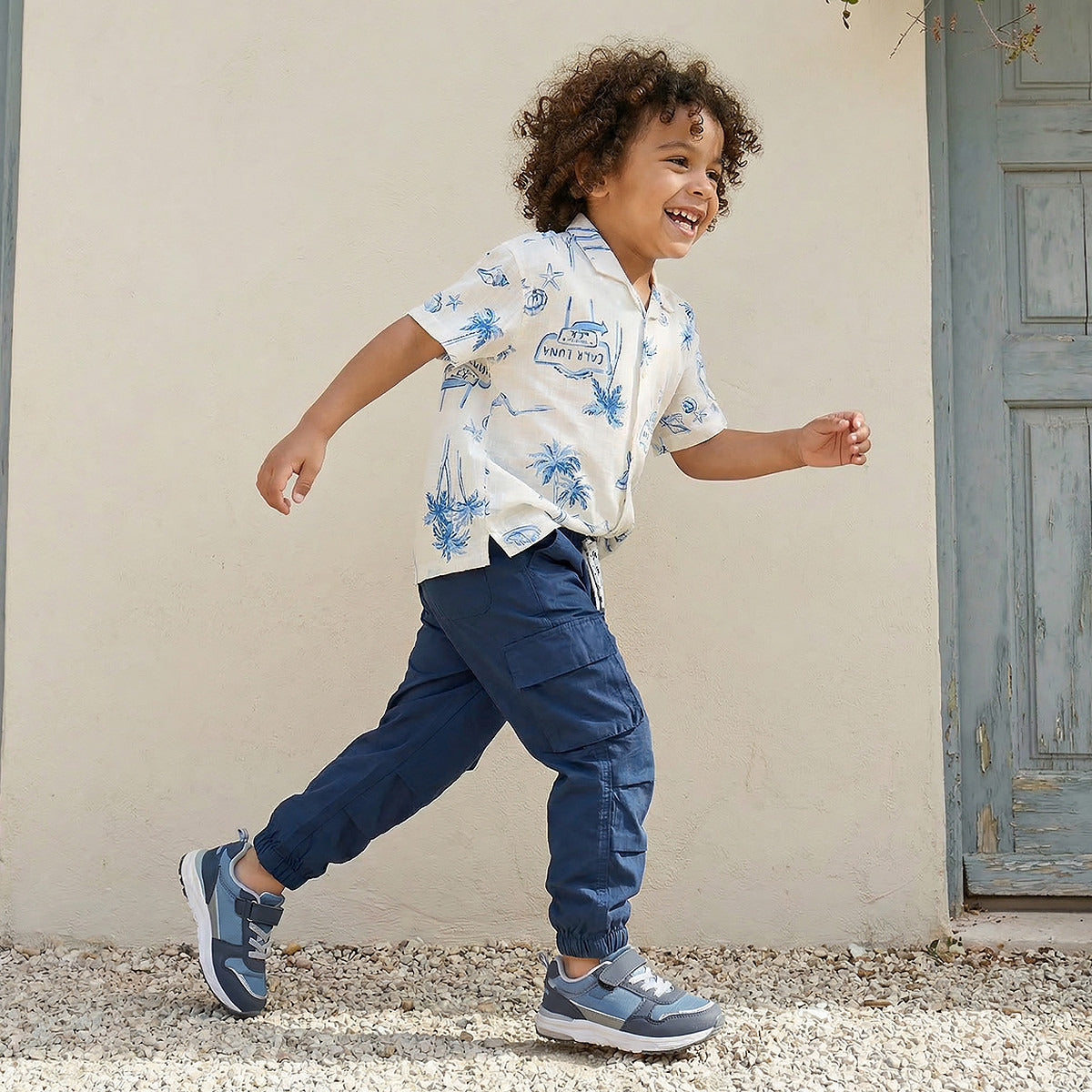 Juniors Short Sleeves Shirt with Beach Print