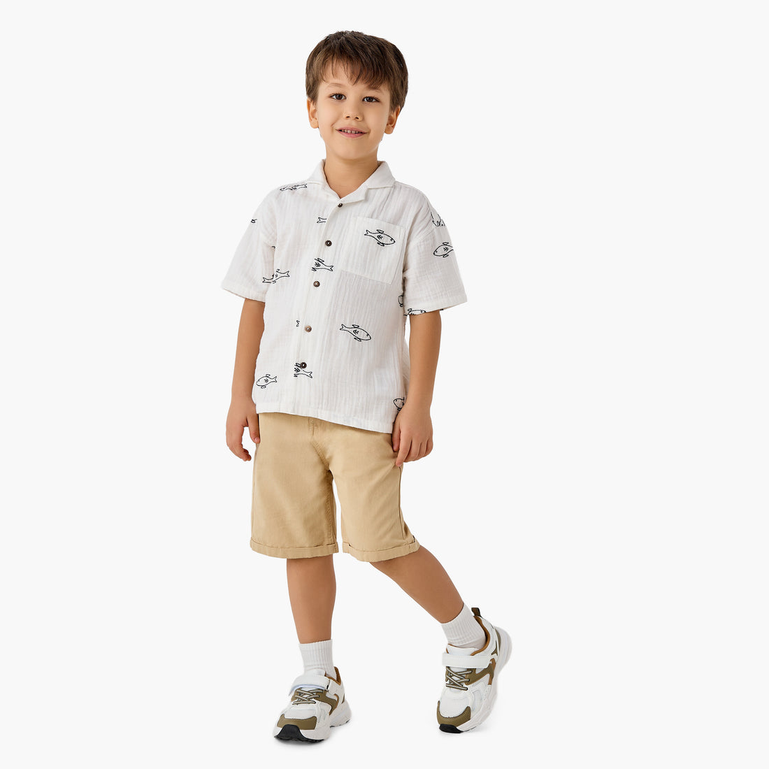 Juniors Short Sleeves Shirt with Fish Embroidery