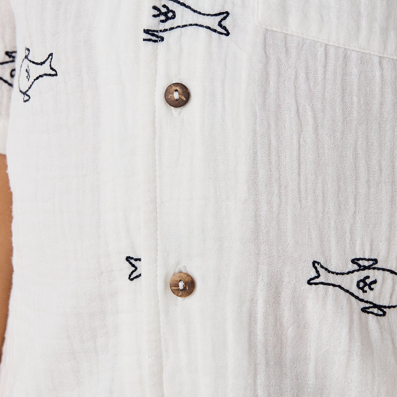 Juniors Short Sleeves Shirt with Fish Embroidery