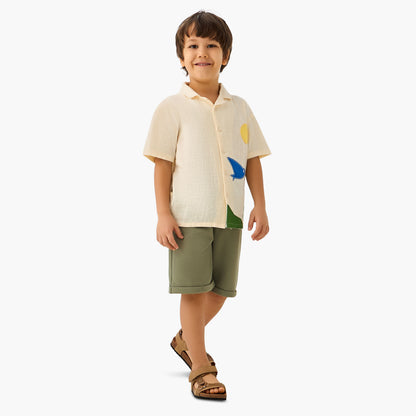 Juniors Short Sleeve Shirt with Applique
