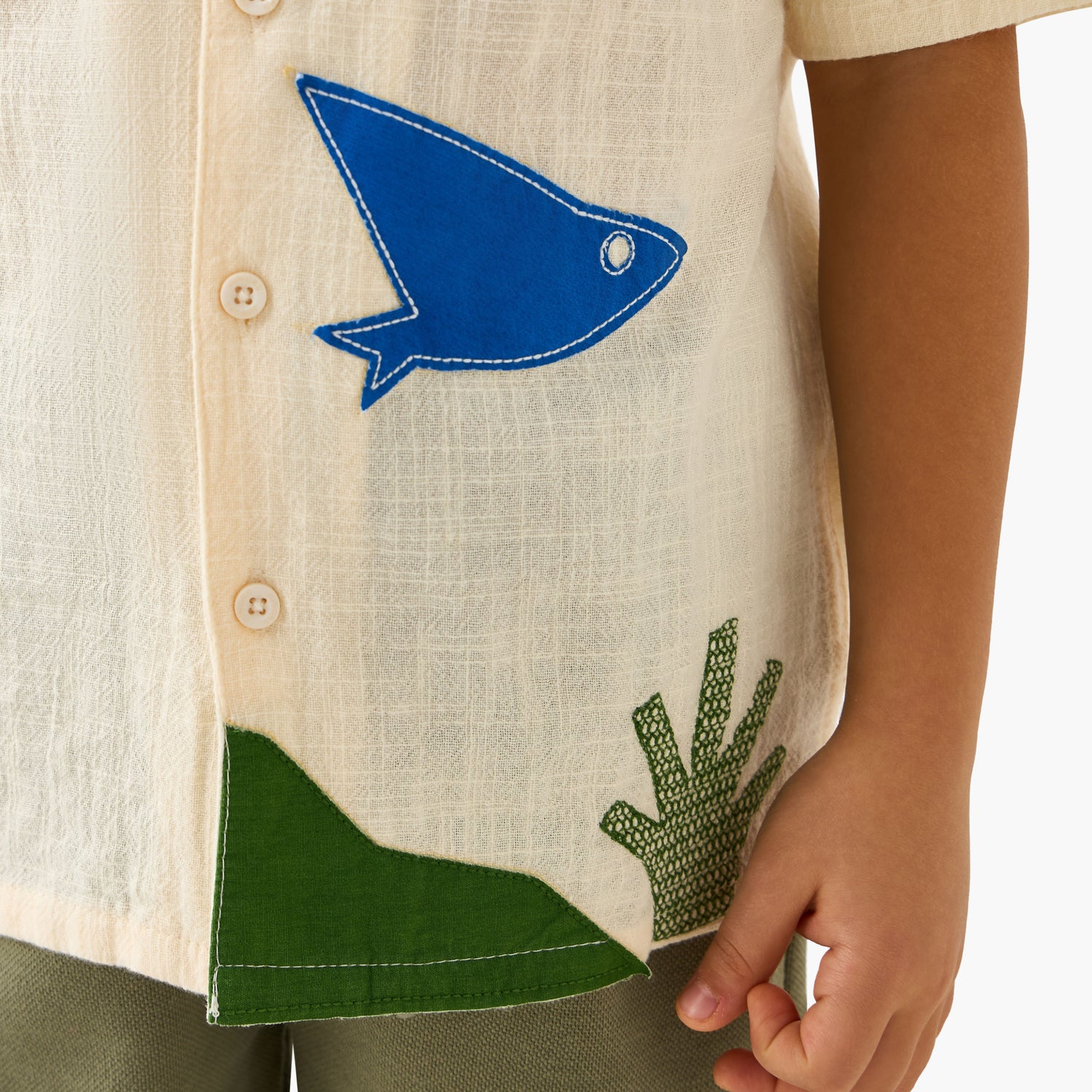 Juniors Short Sleeve Shirt with Applique