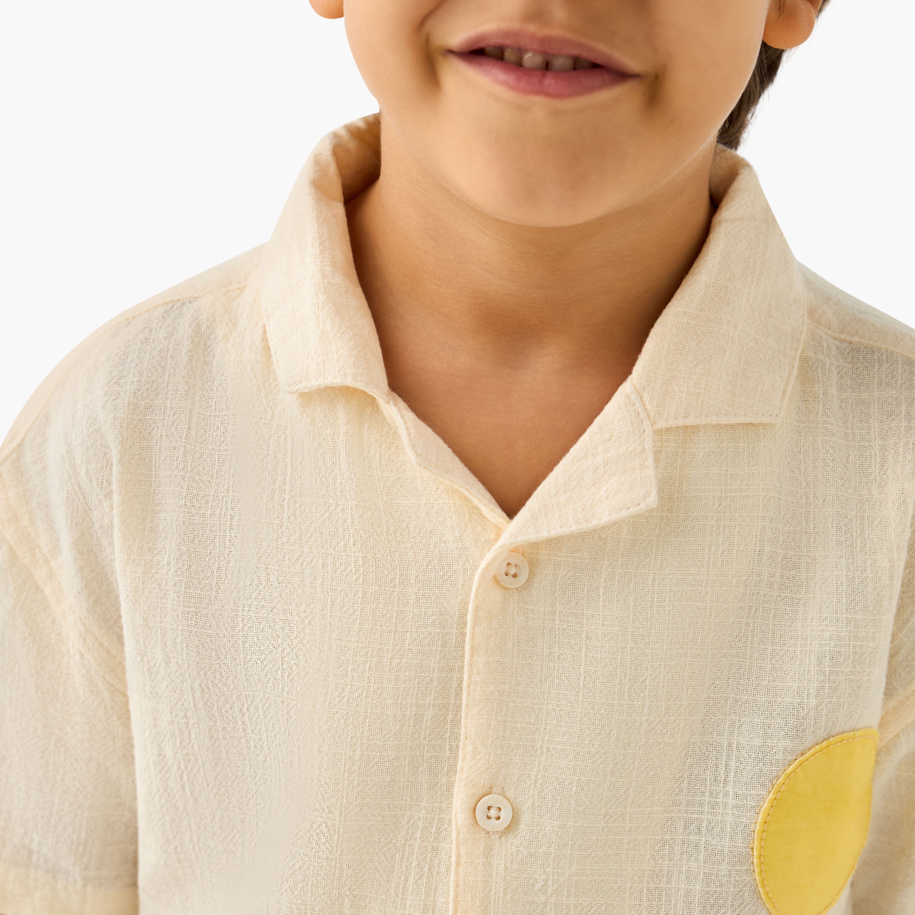 Juniors Short Sleeve Shirt with Applique