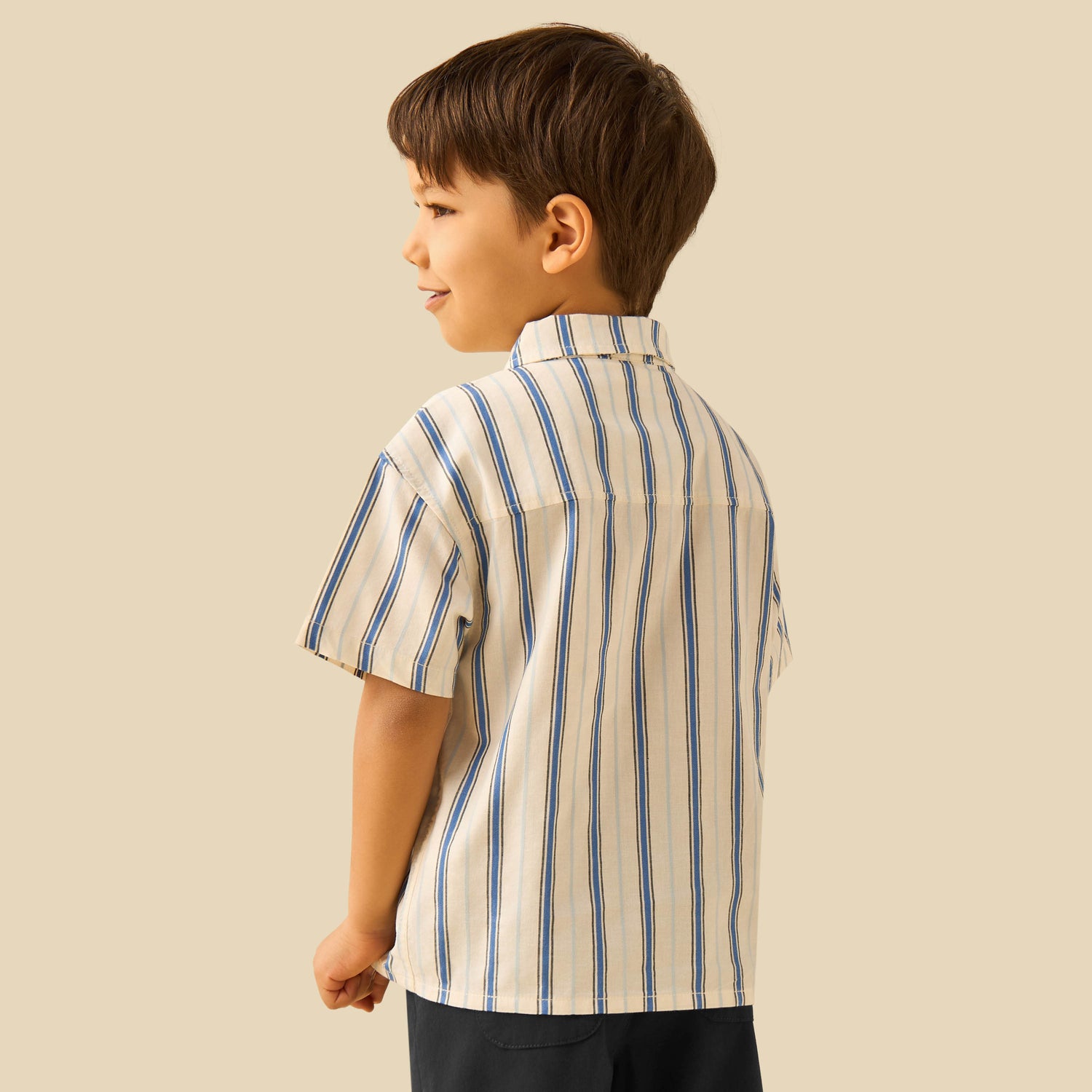 Juniors Short Sleeve Shirt with Stripes