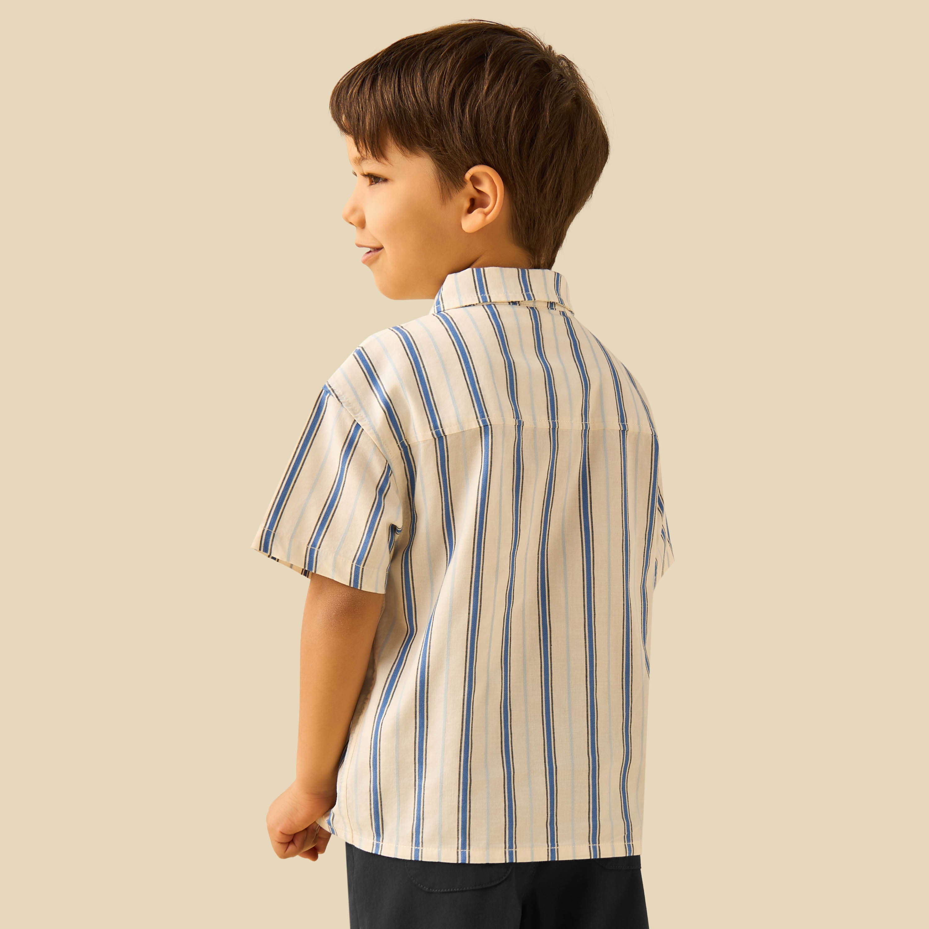 Juniors Short Sleeve Shirt with Stripes