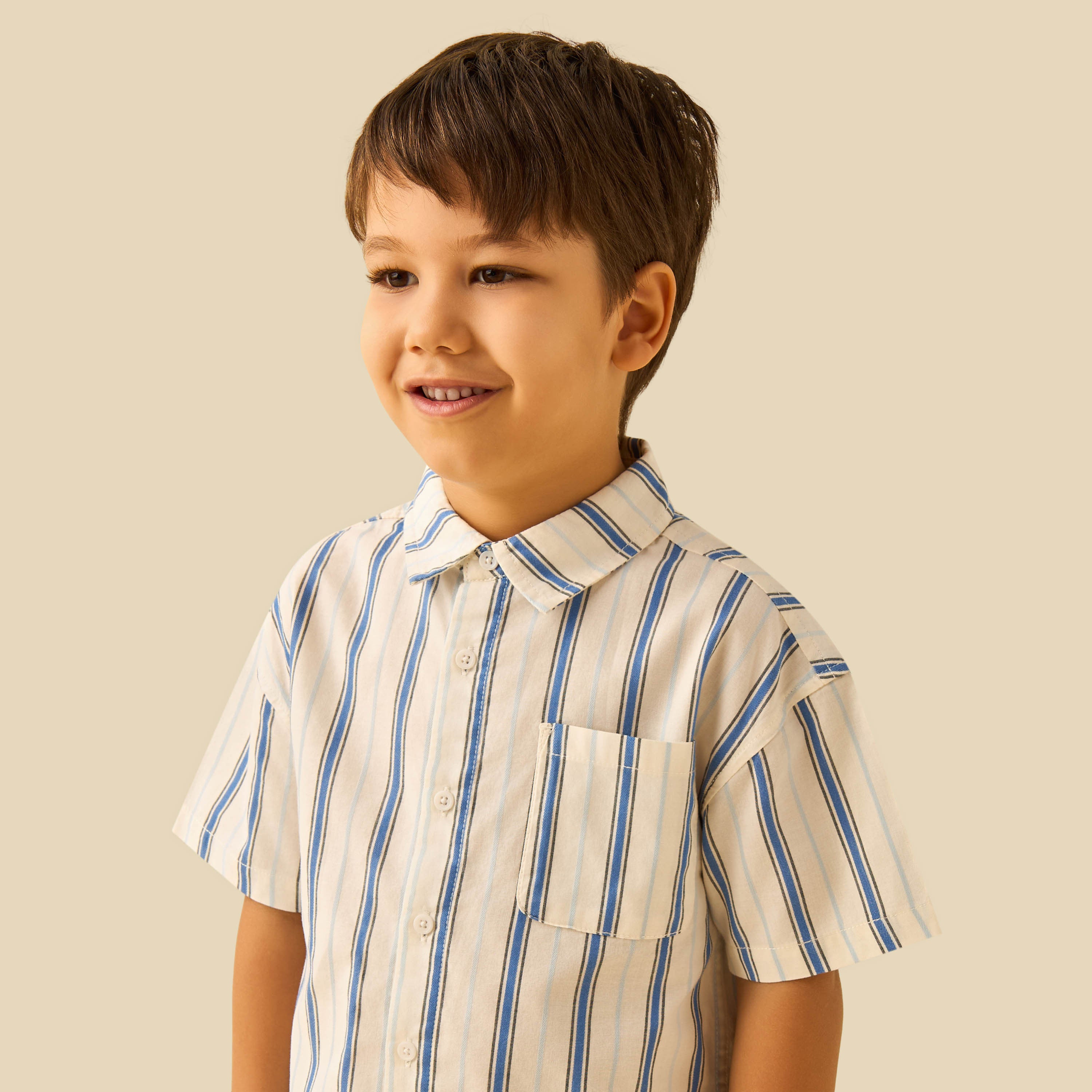 Juniors Short Sleeve Shirt with Stripes