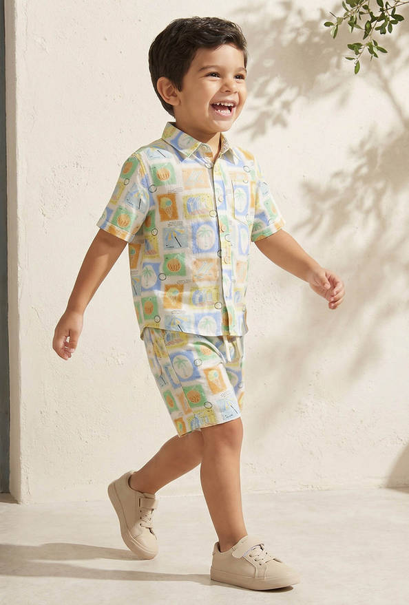 Juniors Collared Short Sleeves Shirt and Shorts Set with Tile Print