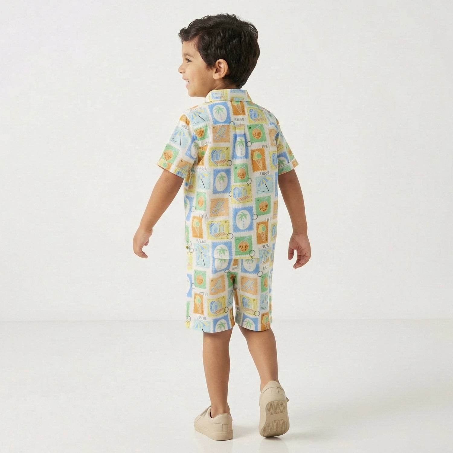 Juniors Collared Short Sleeves Shirt and Shorts Set with Tile Print