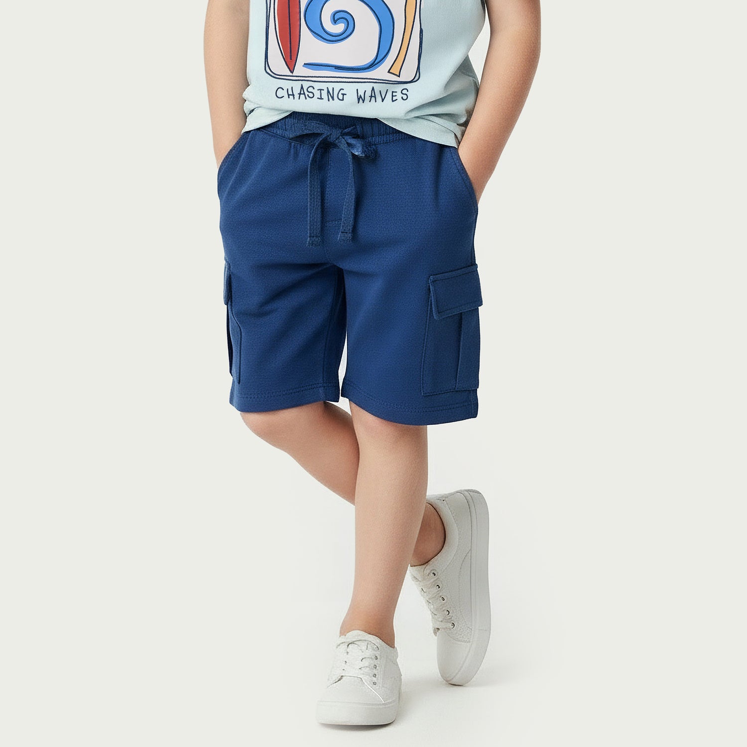 Juniors Crew Neck Short Sleeves T-shirt and Shorts Set with Graphic Print
