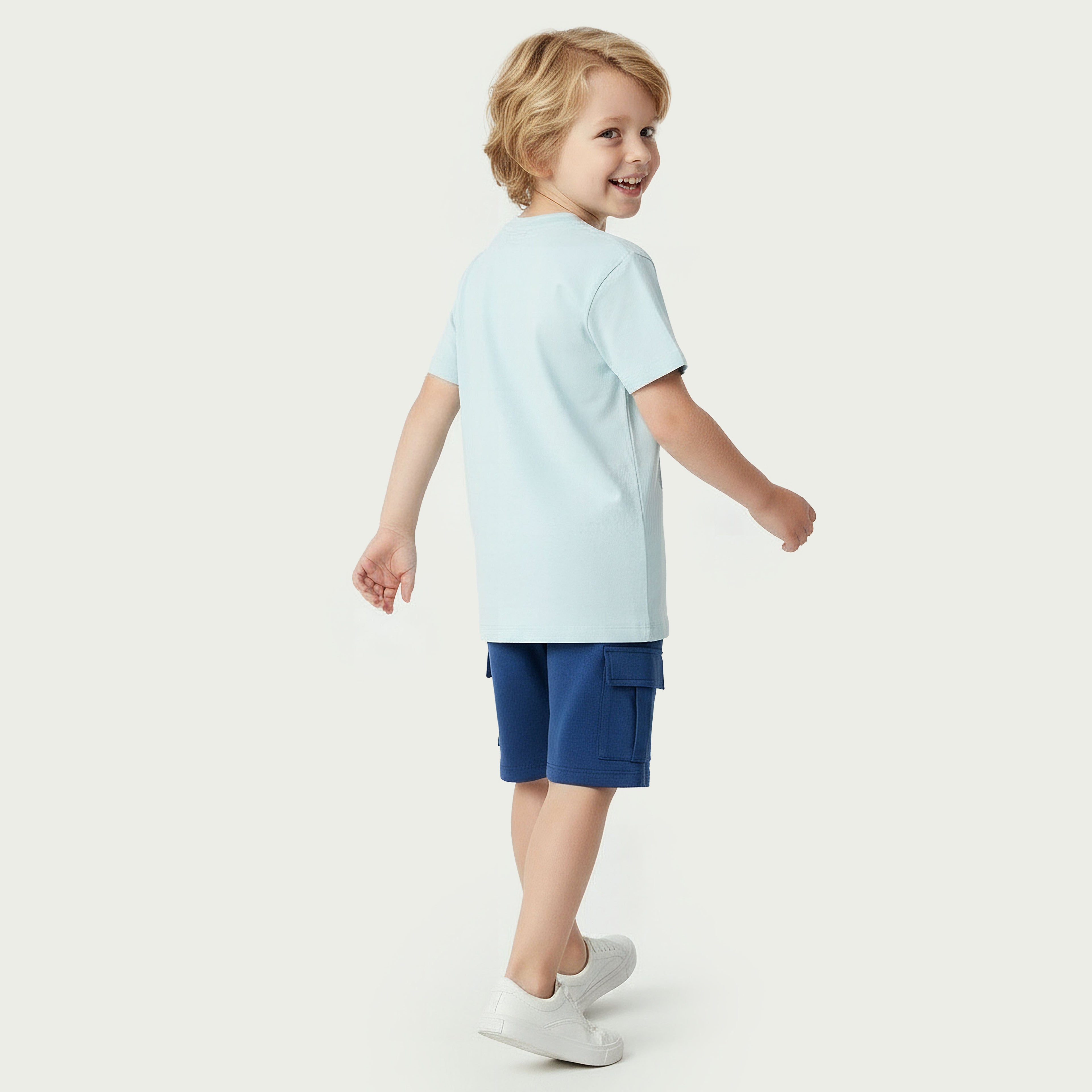 Juniors Crew Neck Short Sleeves T-shirt and Shorts Set with Graphic Print
