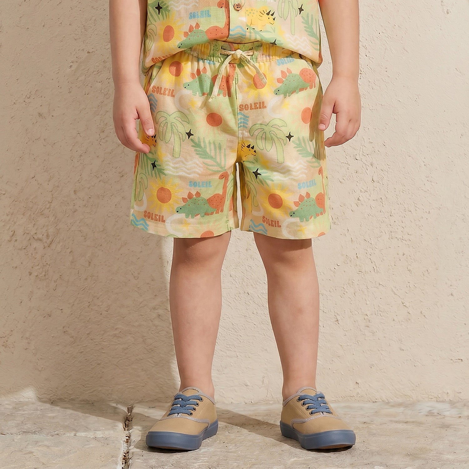 Juniors Collared Short Sleeves Shirt and Shorts Set with Tropical Print