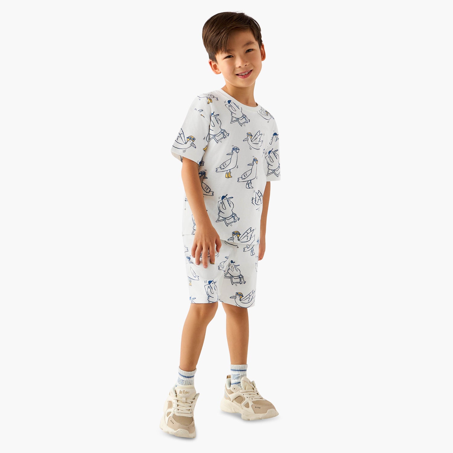 Set of 3 Juniors Crew Neck Short Sleeve T-shirt and Shorts Set with Drawstring Closure