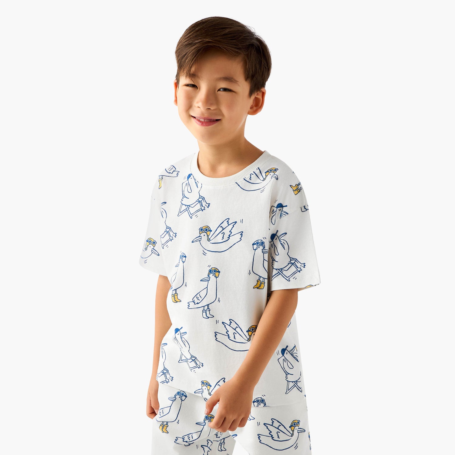 Set of 3 Juniors Crew Neck Short Sleeve T-shirt and Shorts Set with Drawstring Closure