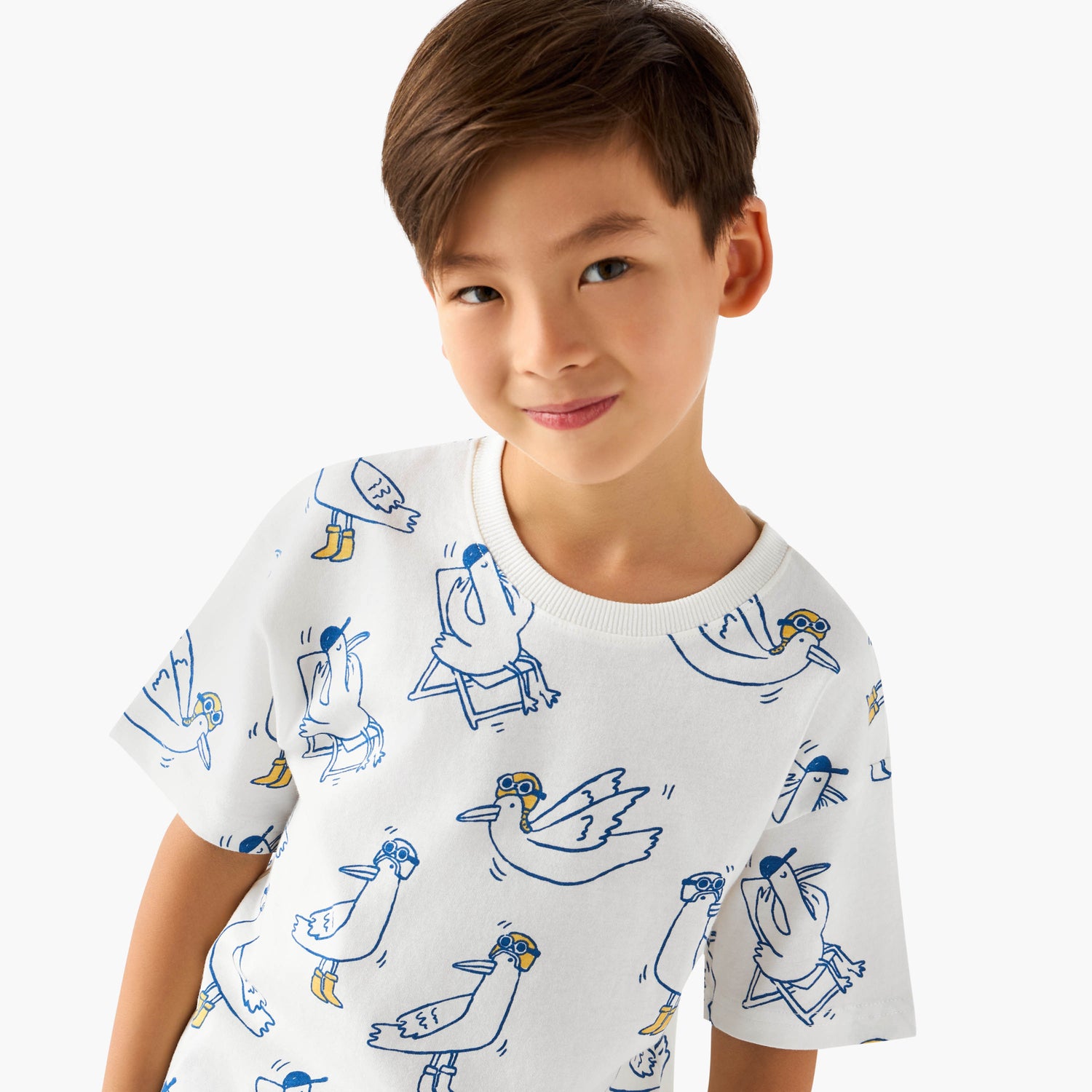 Set of 3 Juniors Crew Neck Short Sleeve T-shirt and Shorts Set with Drawstring Closure
