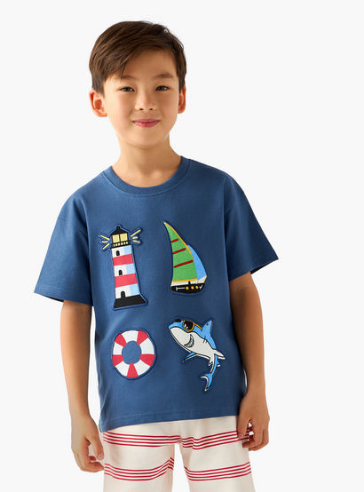 Set of 3 Juniors Crew Neck Short Sleeve T-shirt and Shorts Set with Applique Accent-boys-clothing-setsandcoords-image-2
