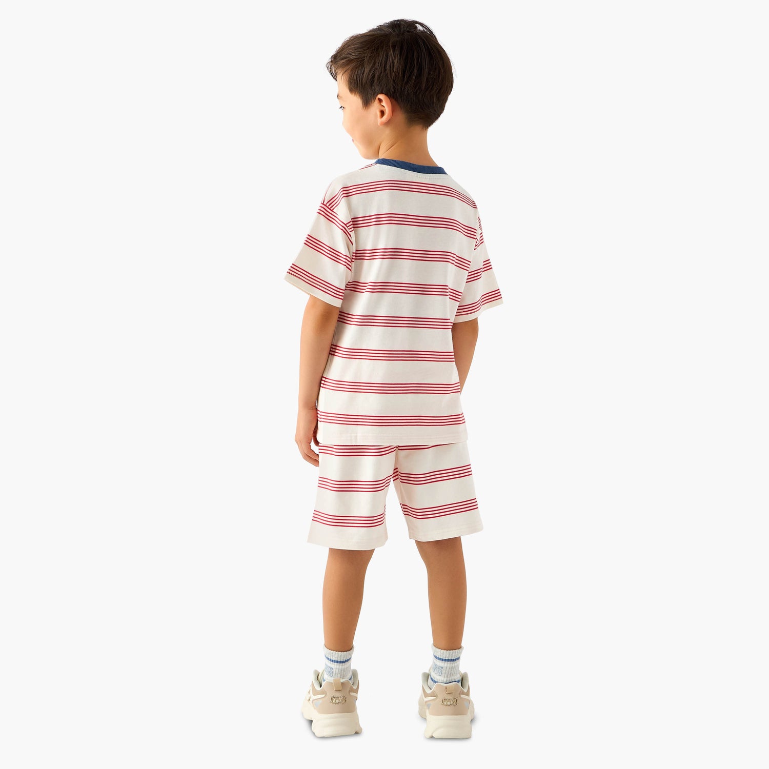 Set of 3 Juniors Crew Neck Short Sleeve T-shirt and Shorts Set with Applique Accent