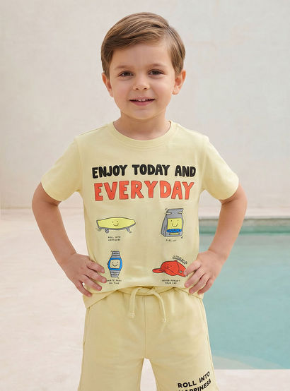 Set of 3 Juniors Crew Neck Short Sleeve T-shirt and Shorts Set with Assorted Print-boys-clothing-setsandcoords-image-4
