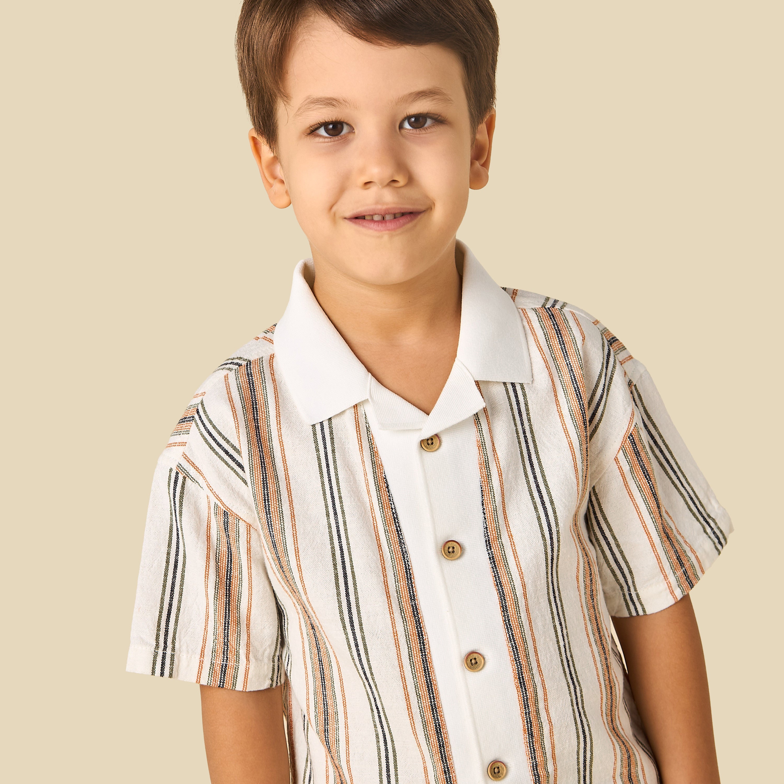 Juniors Collared Short Sleeves Shirt and Shorts Set with Stripes