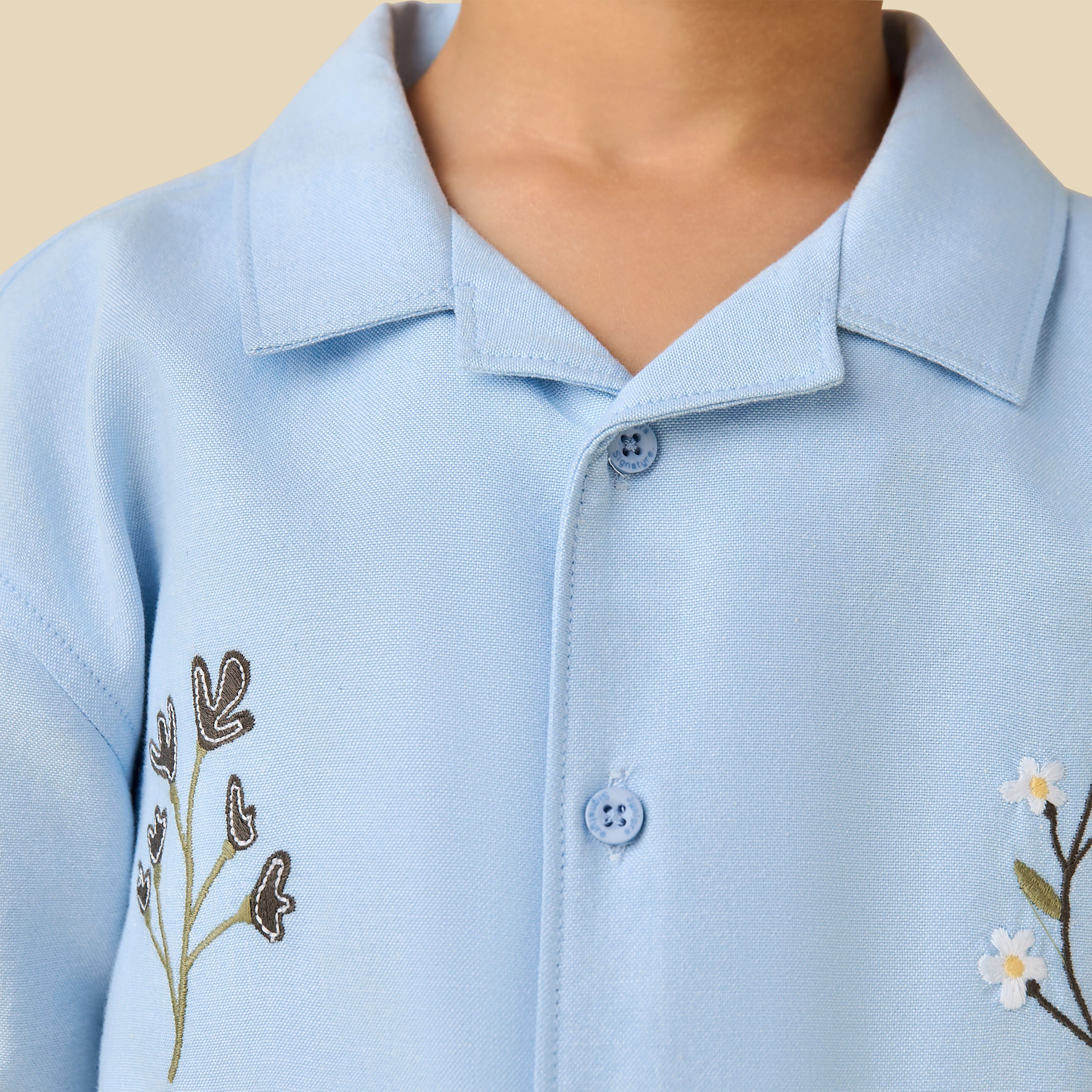 Juniors Camp Collar Short Sleeve Shirt and Shorts Set with Embroidery