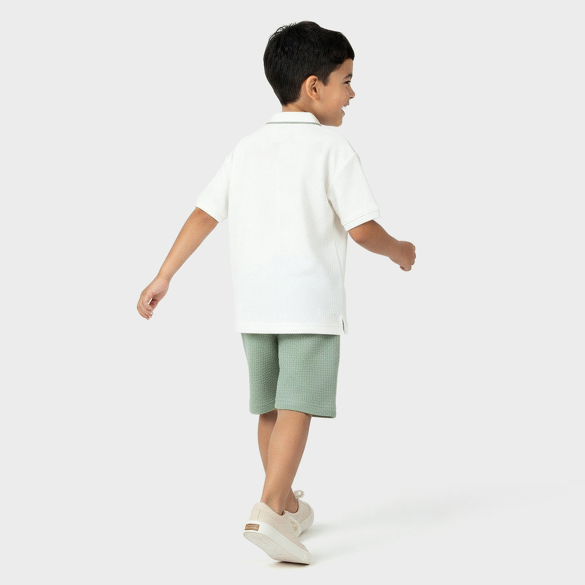 Eligo Collared Short Sleeves Polo T-shirt and Shorts Set with Waffle Textured Design