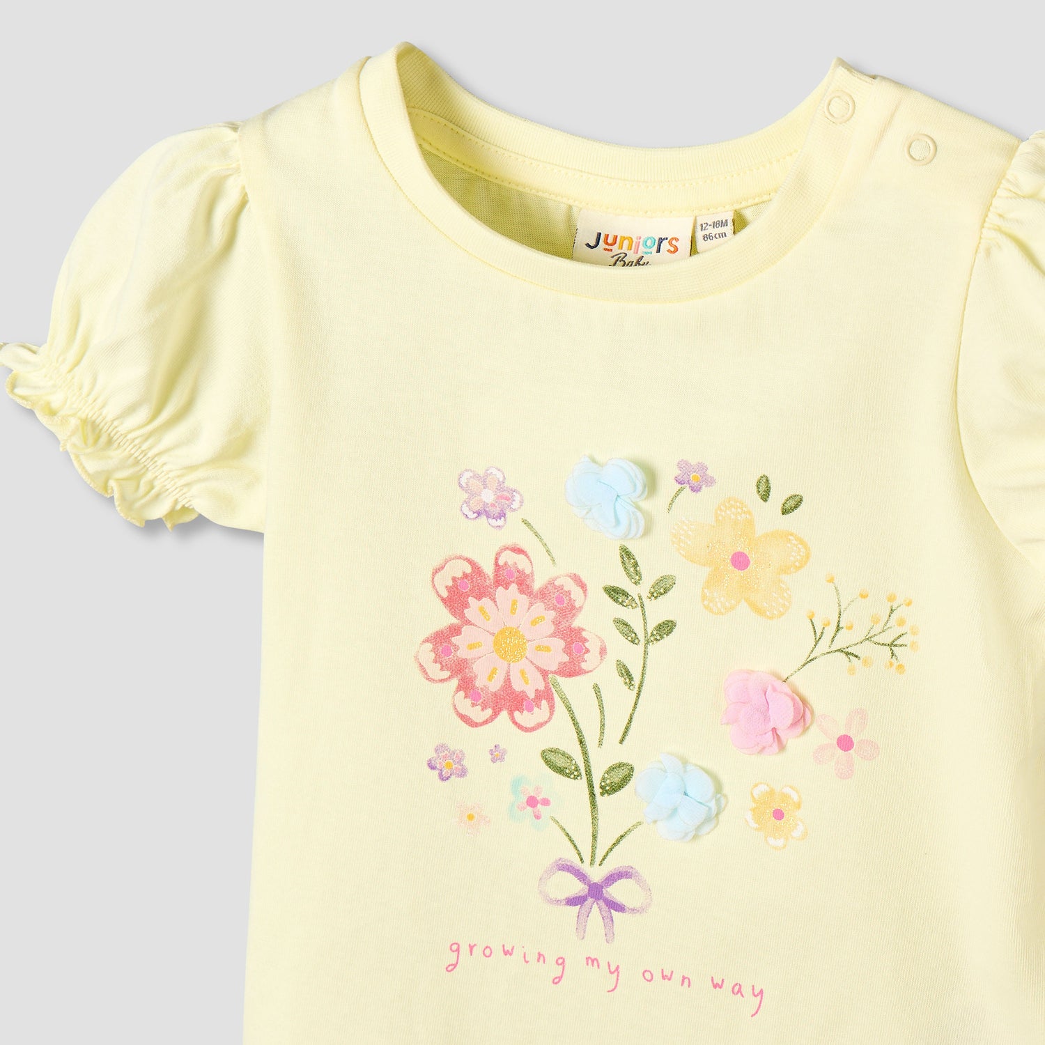 Juniors Crew Neck Short Sleeves T-shirt with Floral Print