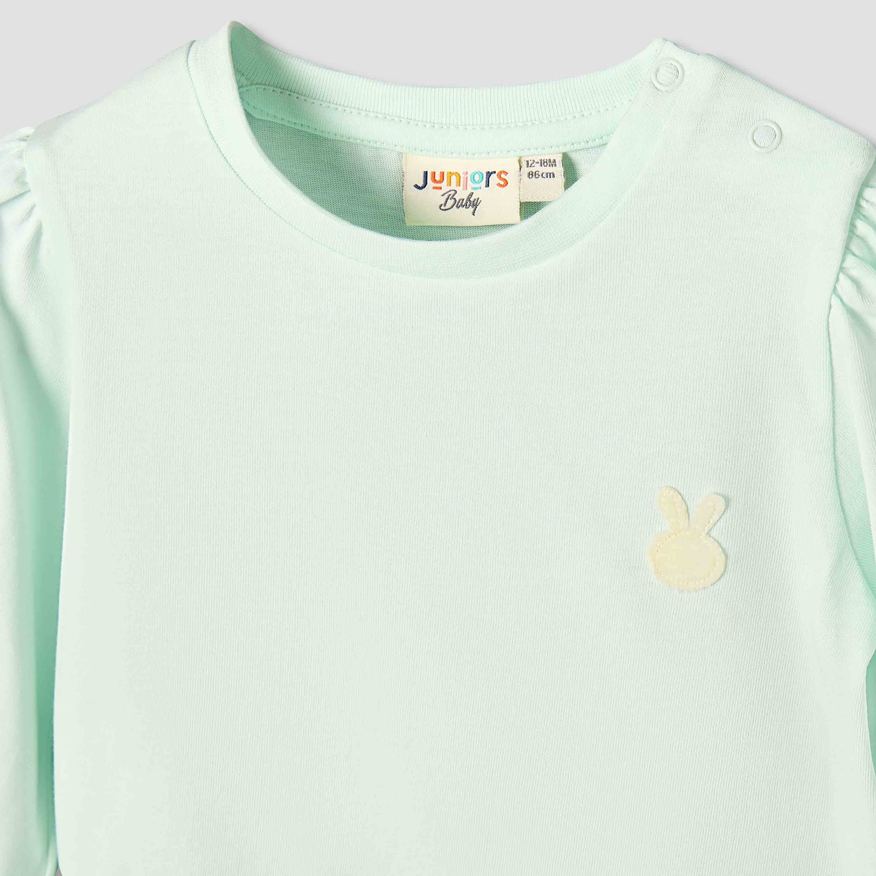 Juniors Crew Neck Long Sleeves T-shirt with Heart Applique