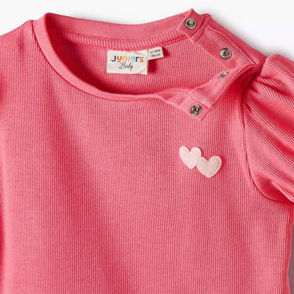 Juniors Round Neck Short Sleeves T-shirt with Heart Applique