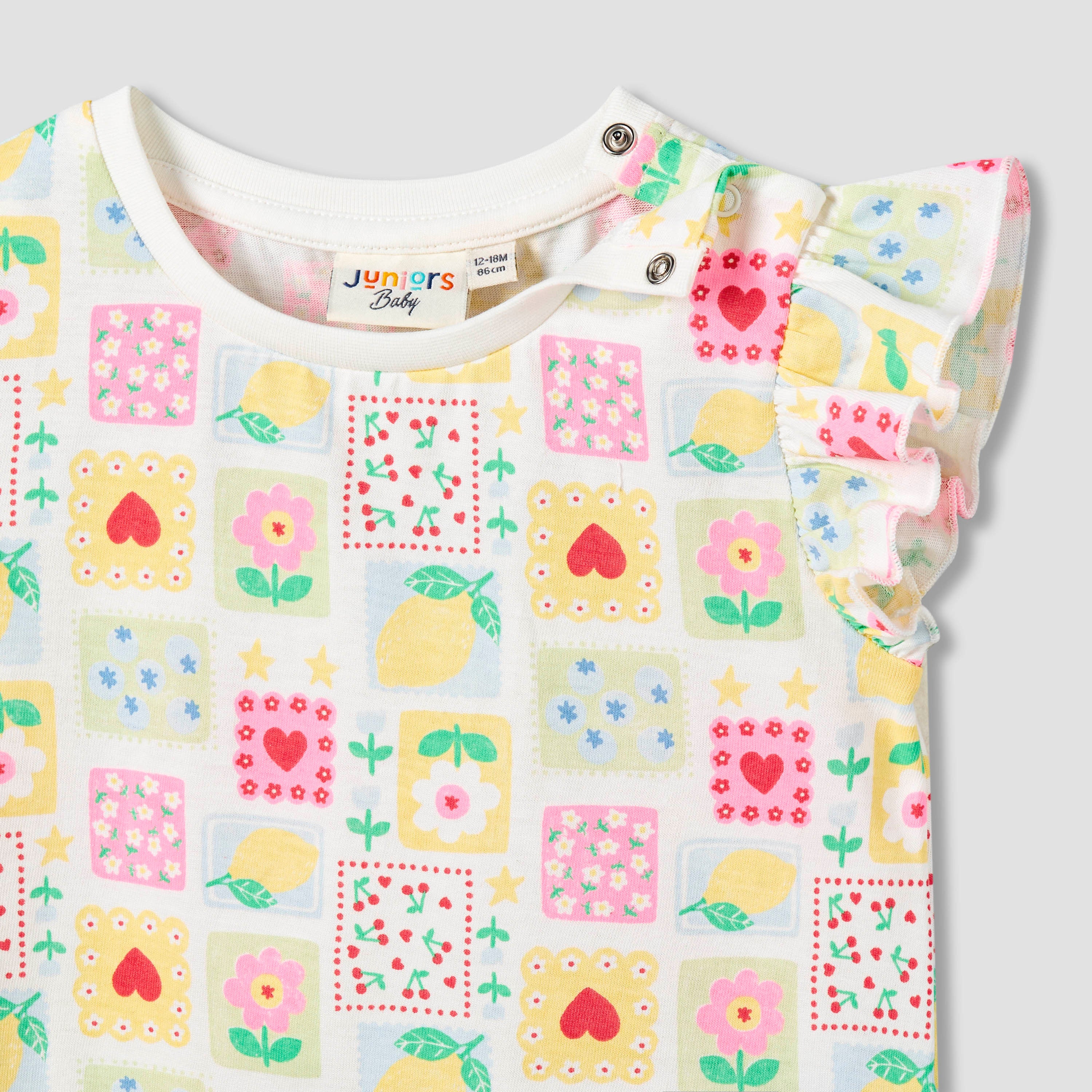 Juniors Crew Neck Short Sleeves T-shirt with Tile Print