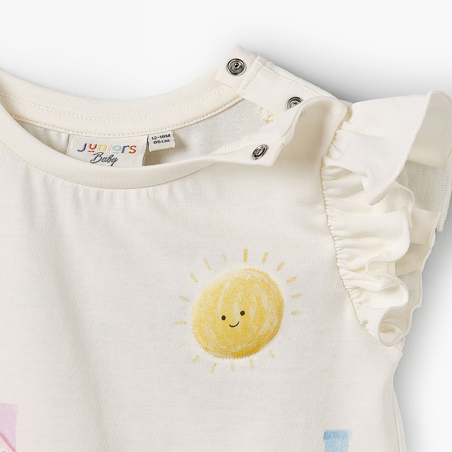 Juniors Crew Neck Cap Sleeves T-shirt with Graphic Print