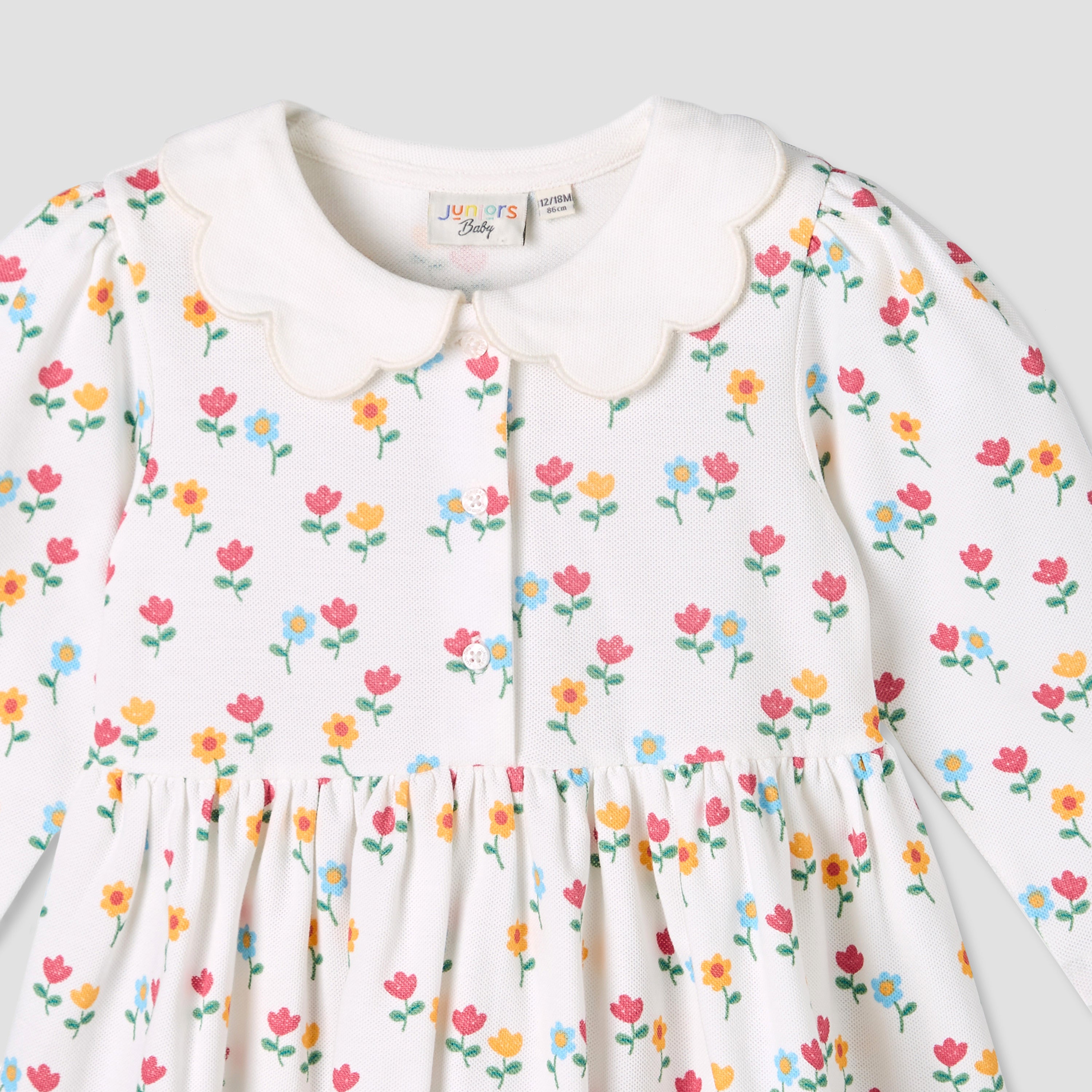Juniors Scallop Round Neck Long Sleeves Dress with Floral Print