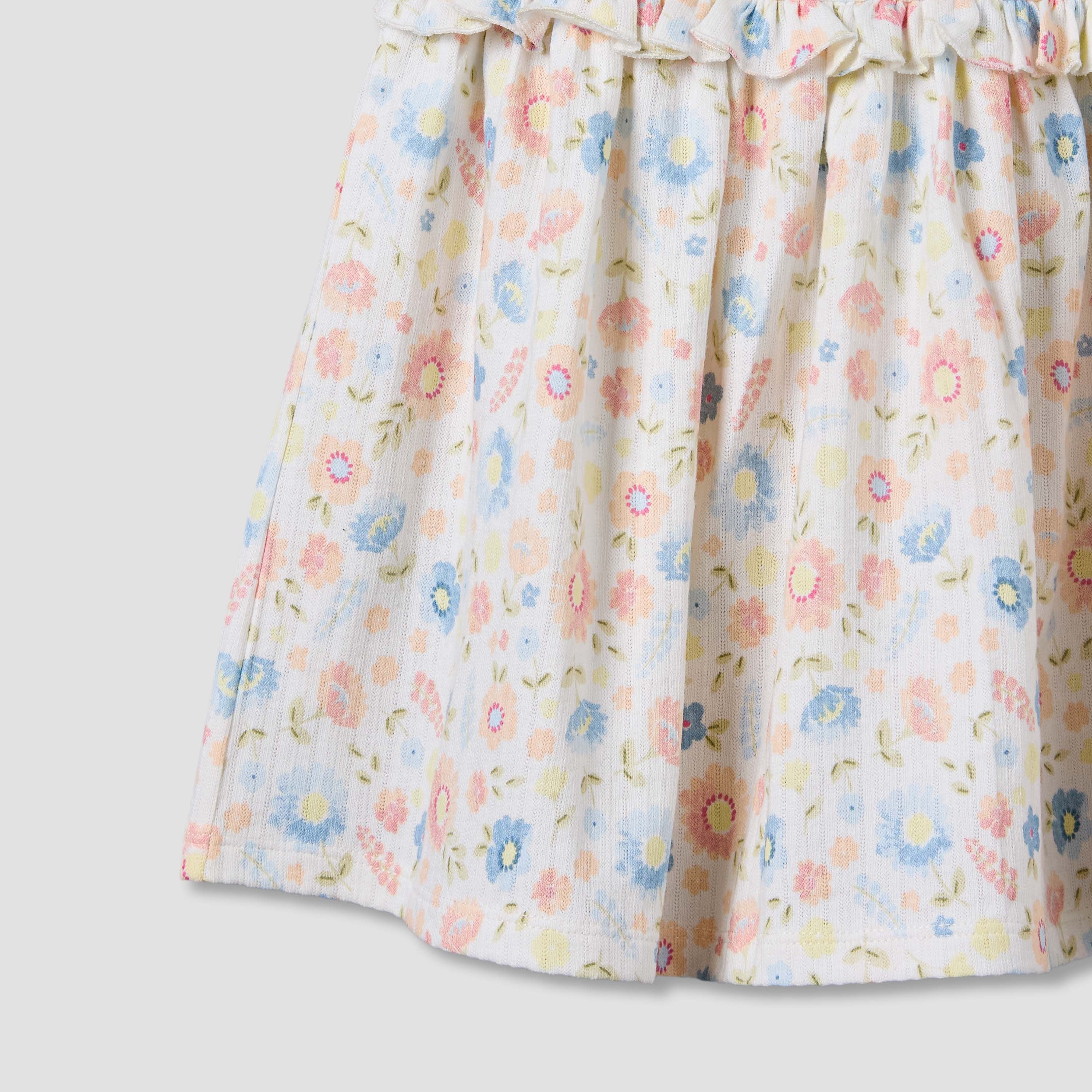 Juniors Round Neck Short Sleeves A-line Dress with Floral Print