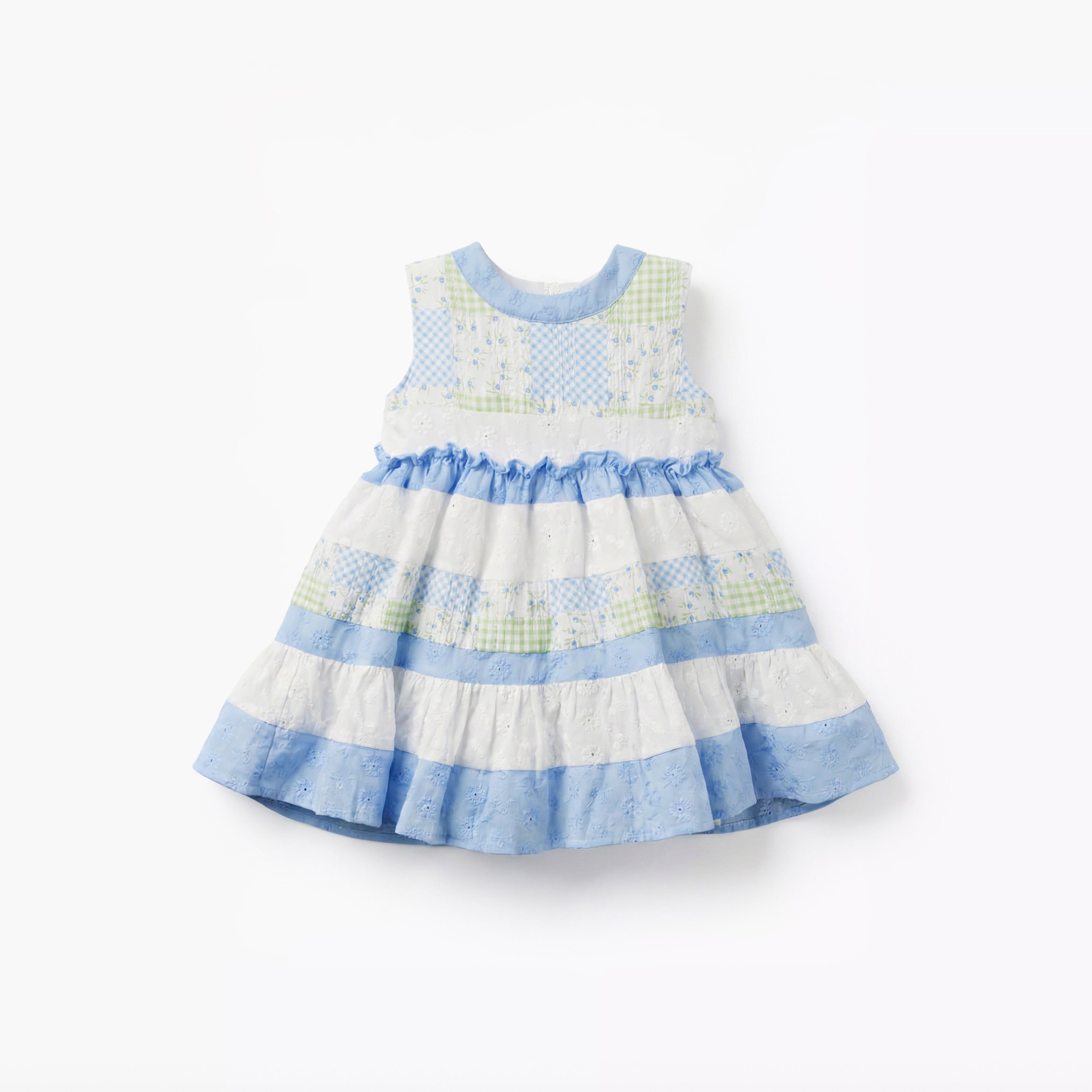 Juniors Round Neck Sleeveless Dress with Print