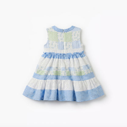 Juniors Round Neck Sleeveless Dress with Print