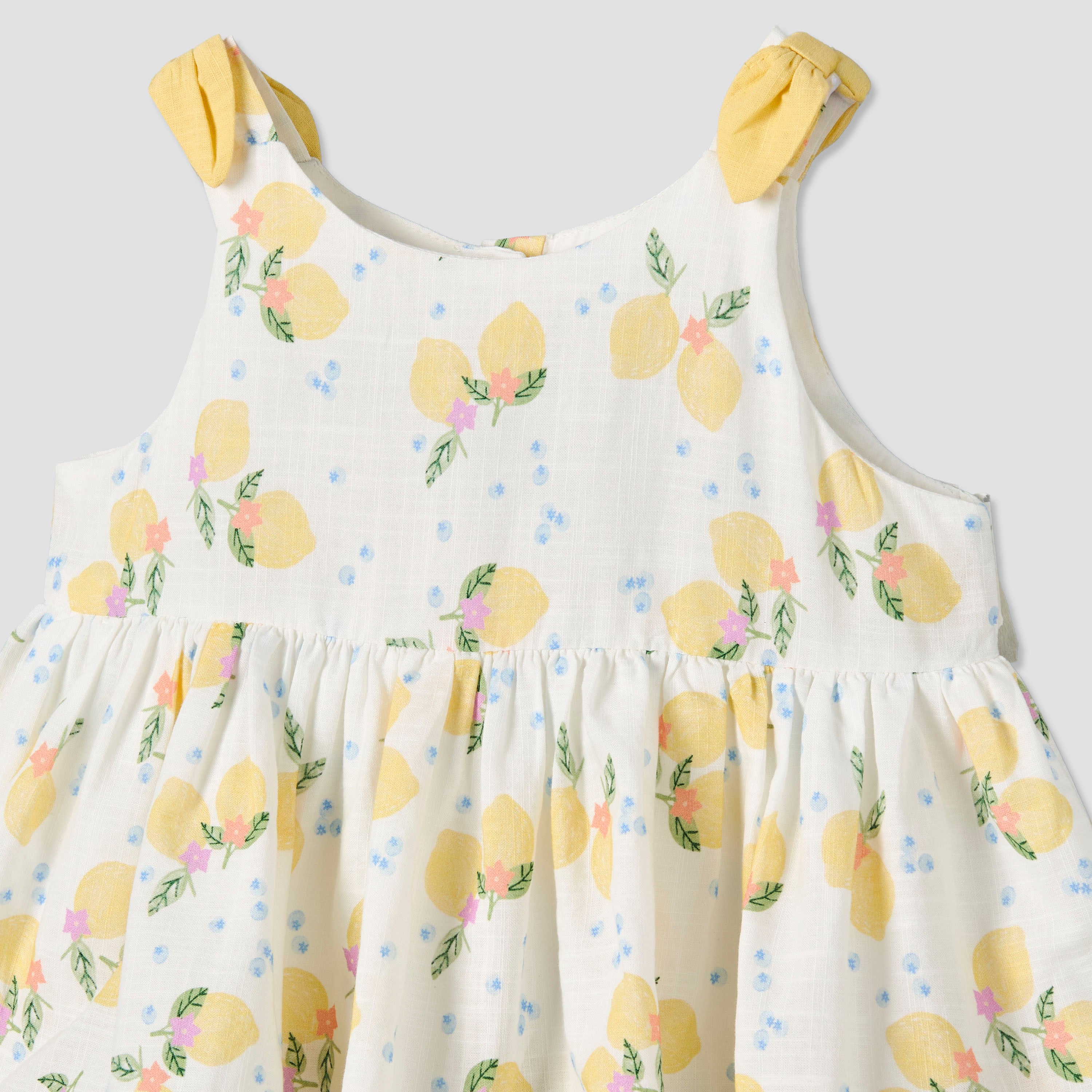 Juniors Round Neck Sleeveless A-line Dress with Lemon Print