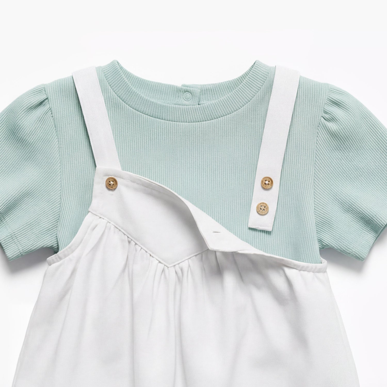 Juniors Round Neck Short Sleeves T-Shirt and Pinafore with Safari Embroidery