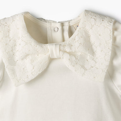 Juniors Round Neck Short Sleeves Top and Jeans Set with Bow Detail