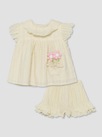 Juniors Round Neck Short Sleeves Top and Shorts Set with Floral Appique-baby-girls-clothing-setsandcoords-image-2