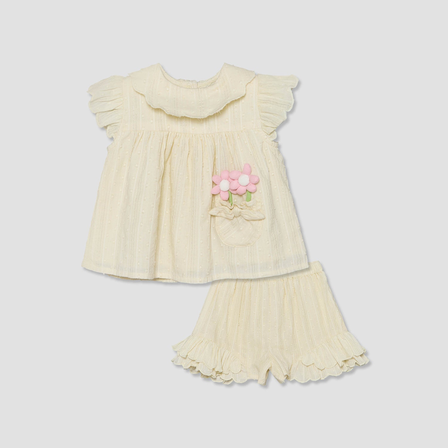 Juniors Round Neck Short Sleeves Top and Shorts Set with Floral Appique