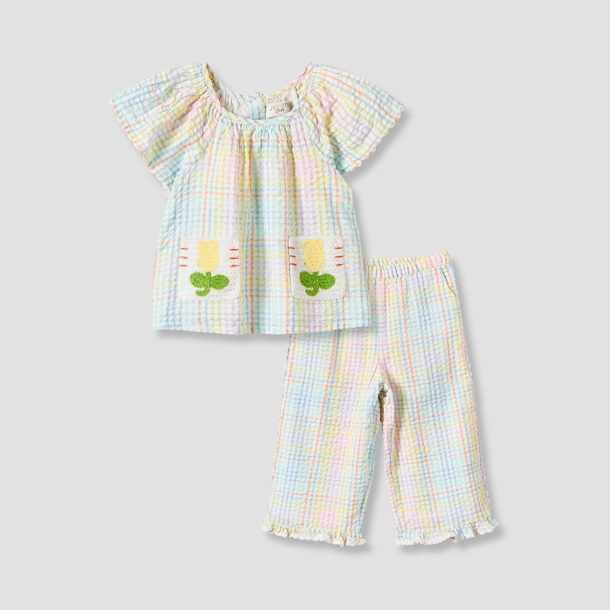 Juniors Round Neck Short Sleeves Top and Pants Set with Floral Applique