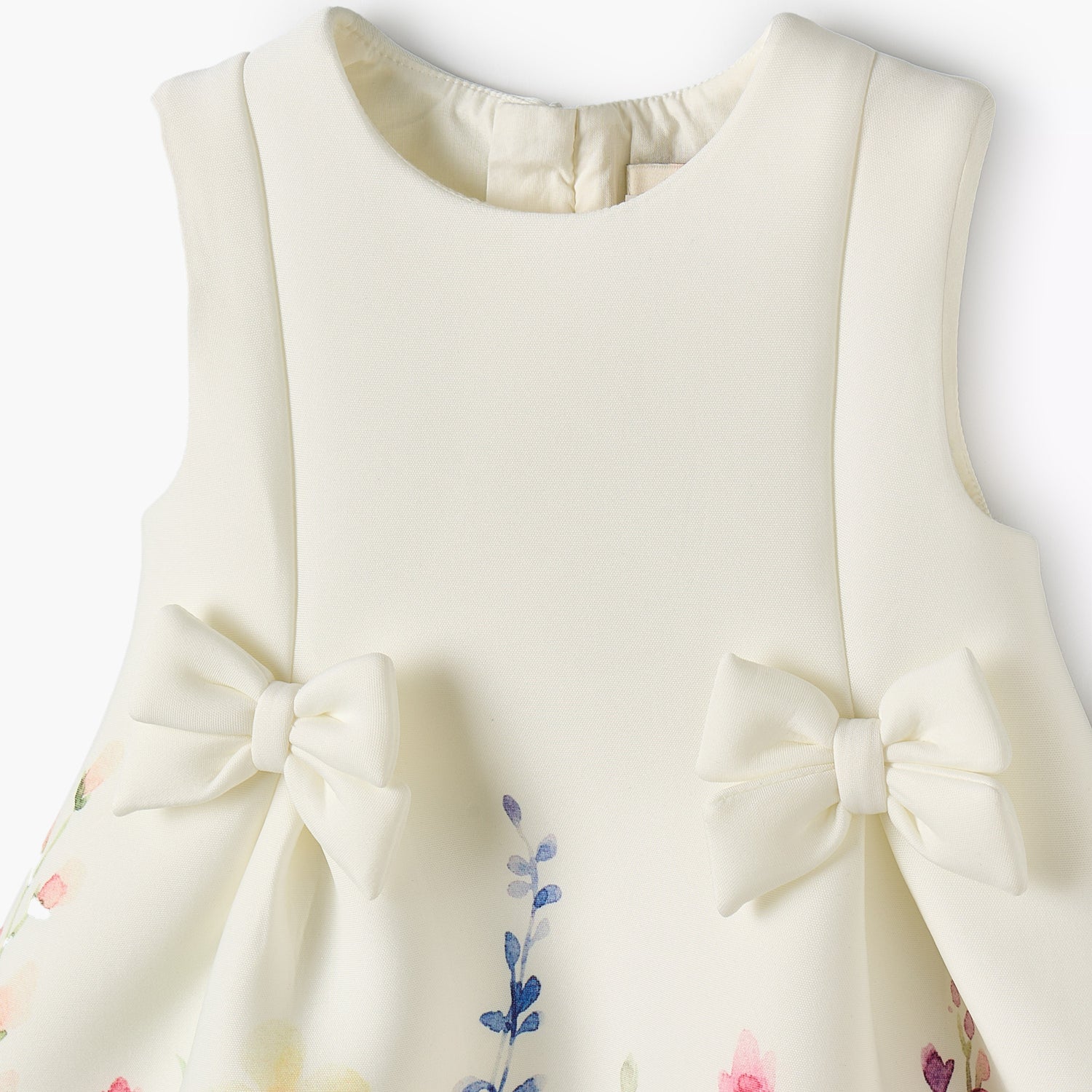 Juniors Round Neck Sleeveless Dress with Floral Print