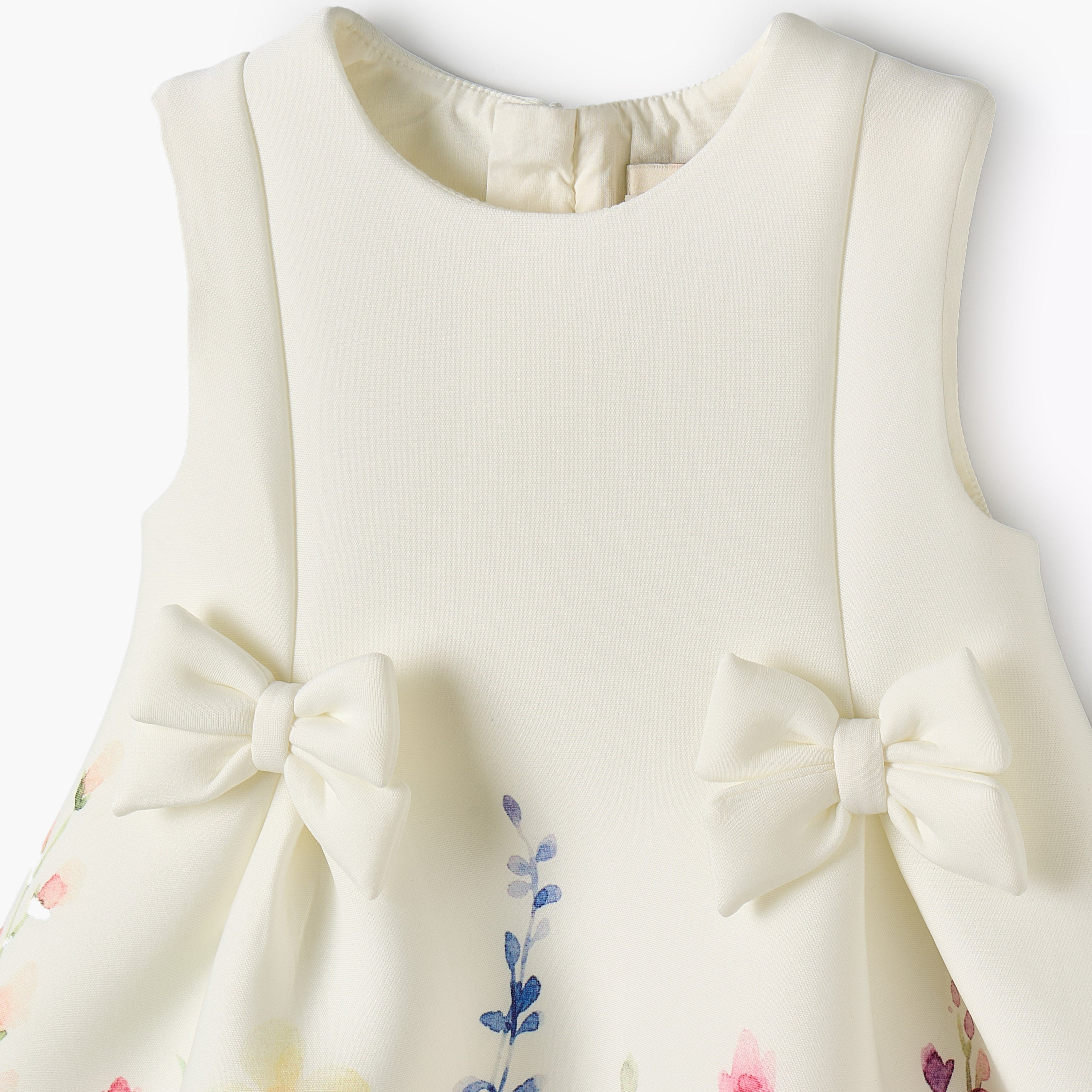 Juniors Round Neck Sleeveless Dress with Floral Print