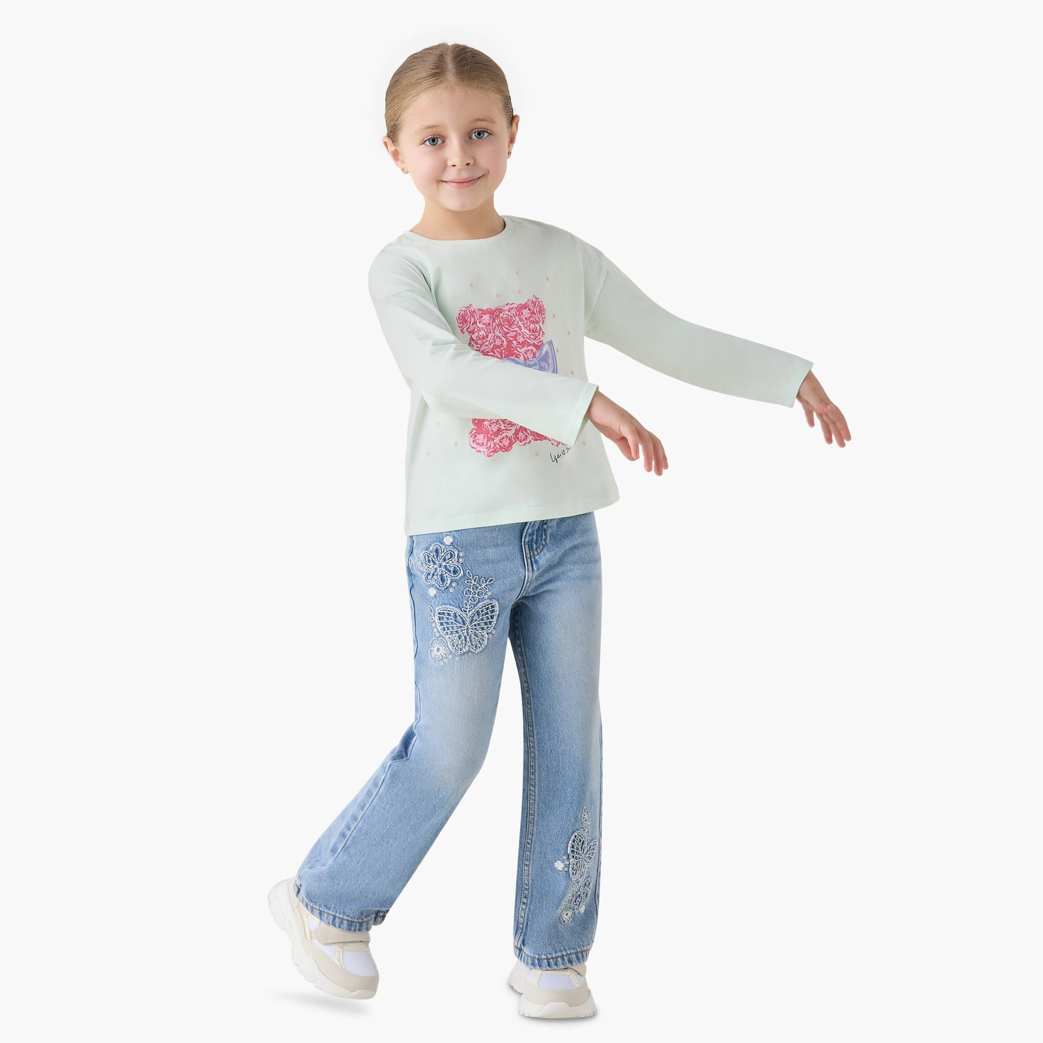 Juniors Round Neck Long Sleeve T-shirt with Bear Print